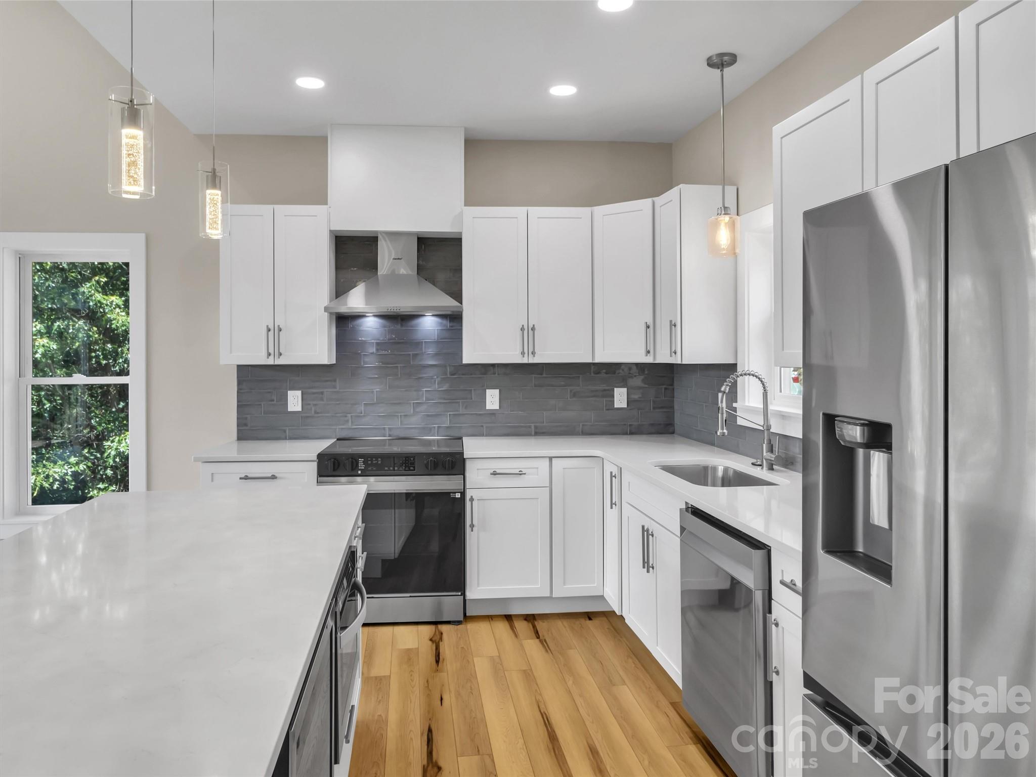 201 Kadire Drive Property Photo 6