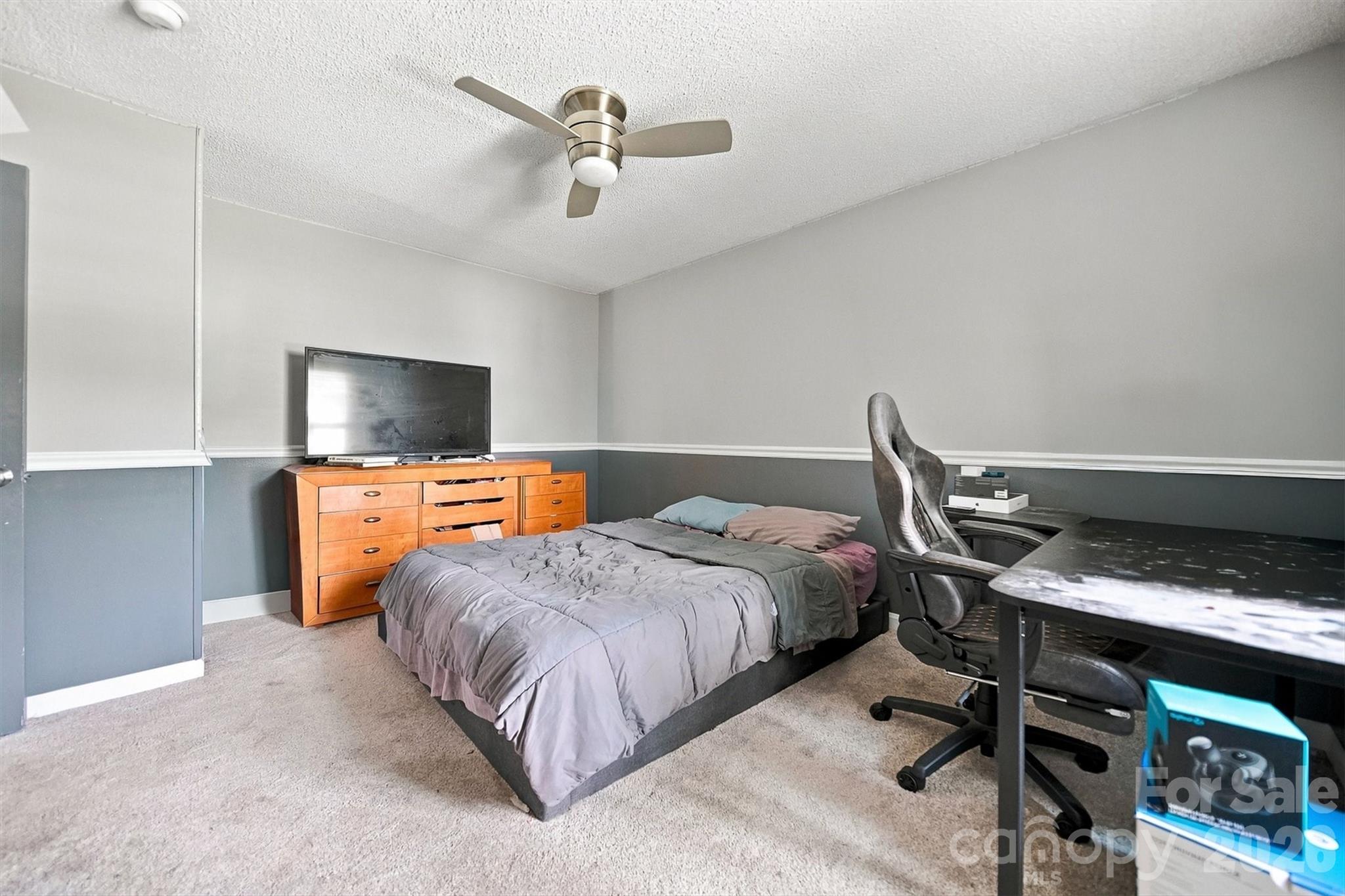 717 2nd Street Place Property Photo 10