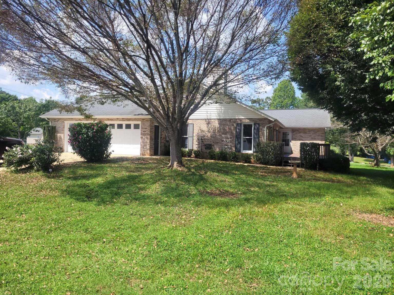 1275 Grady Lane Property Photo 3
