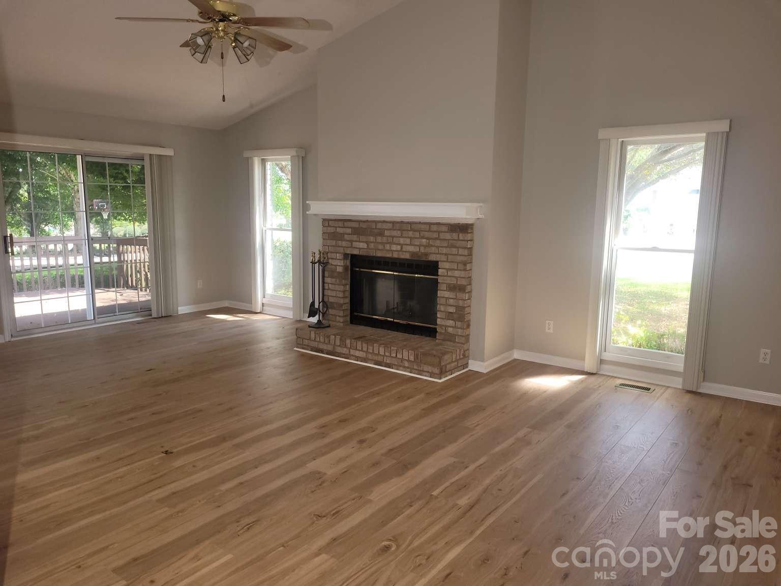 1275 Grady Lane Property Photo 7