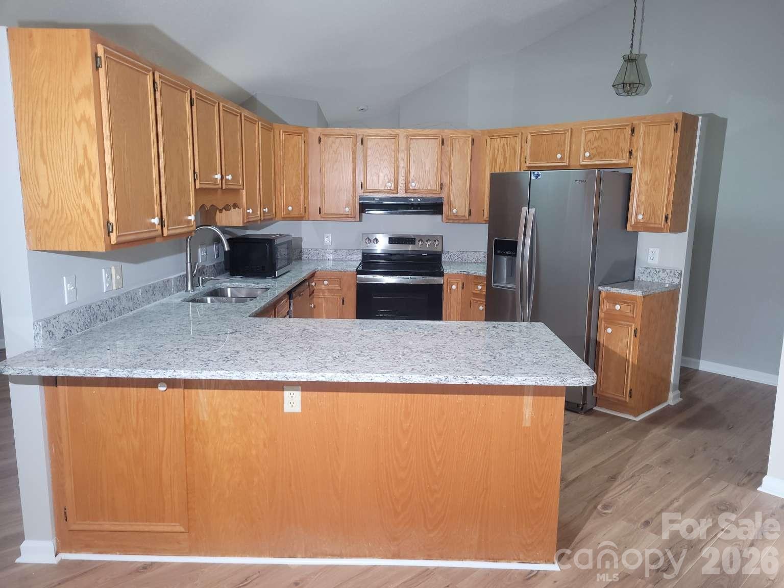 1275 Grady Lane Property Photo 10