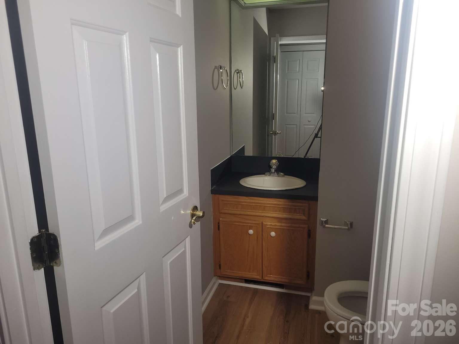1275 Grady Lane Property Photo 12