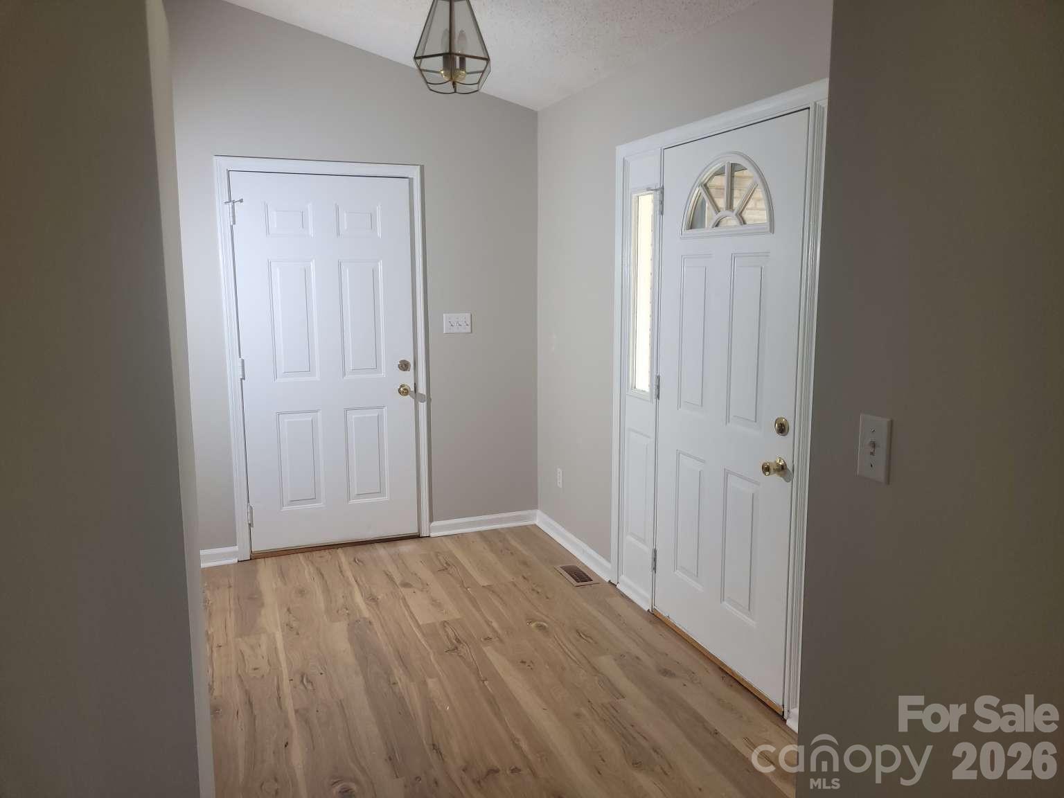 1275 Grady Lane Property Photo 17