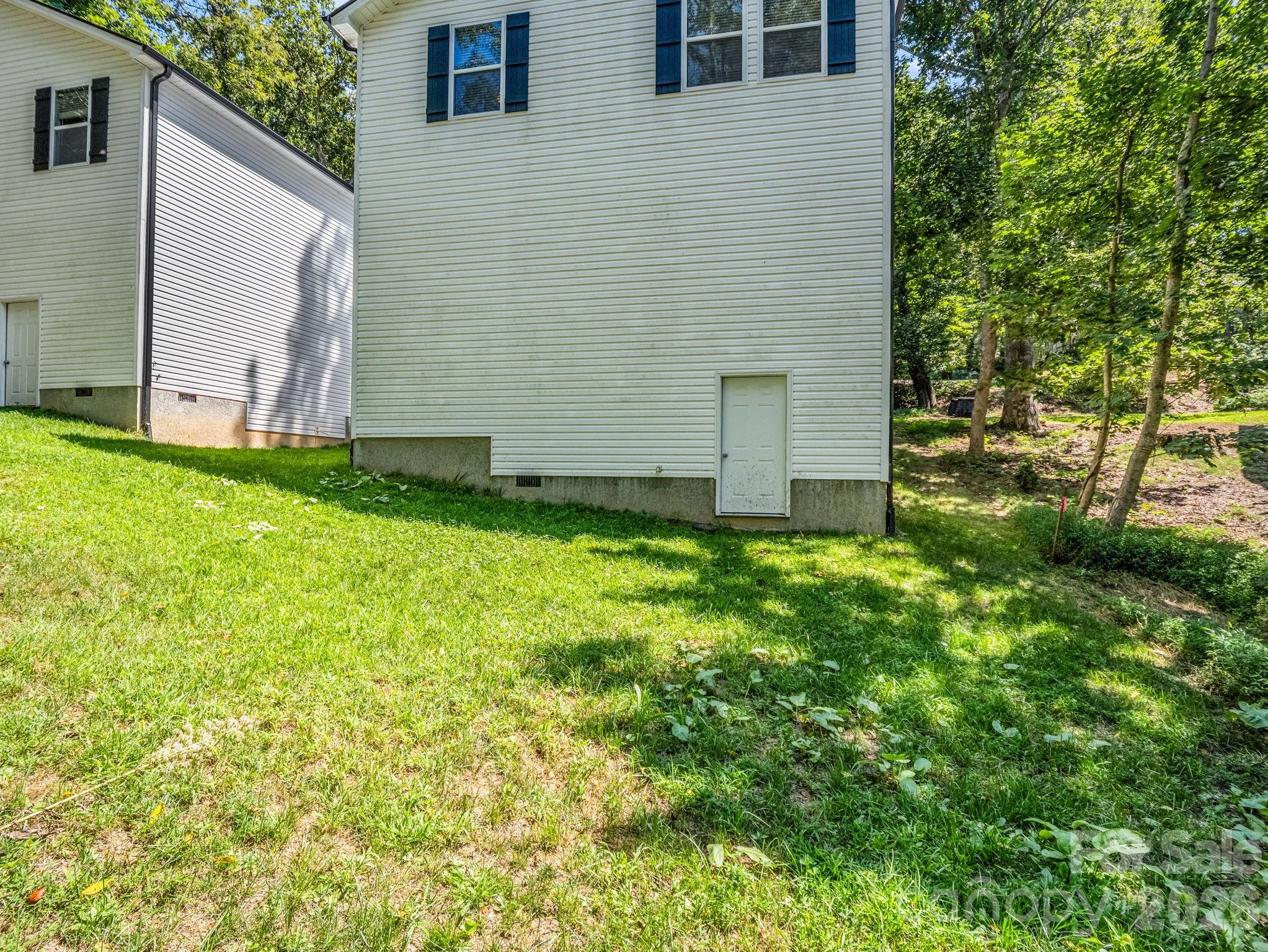 92 Lakeside Drive Property Photo 25
