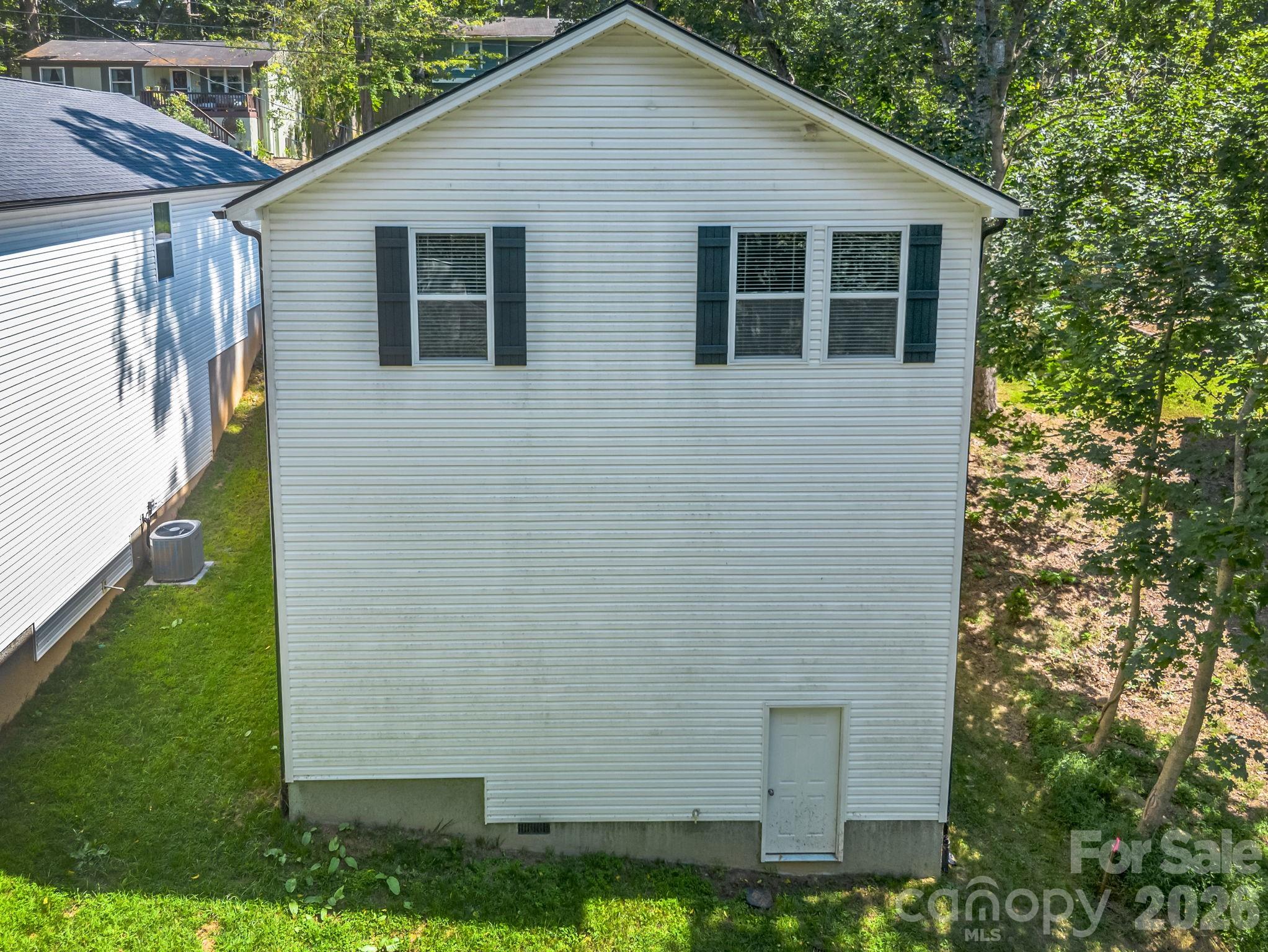 92 Lakeside Drive Property Photo 28