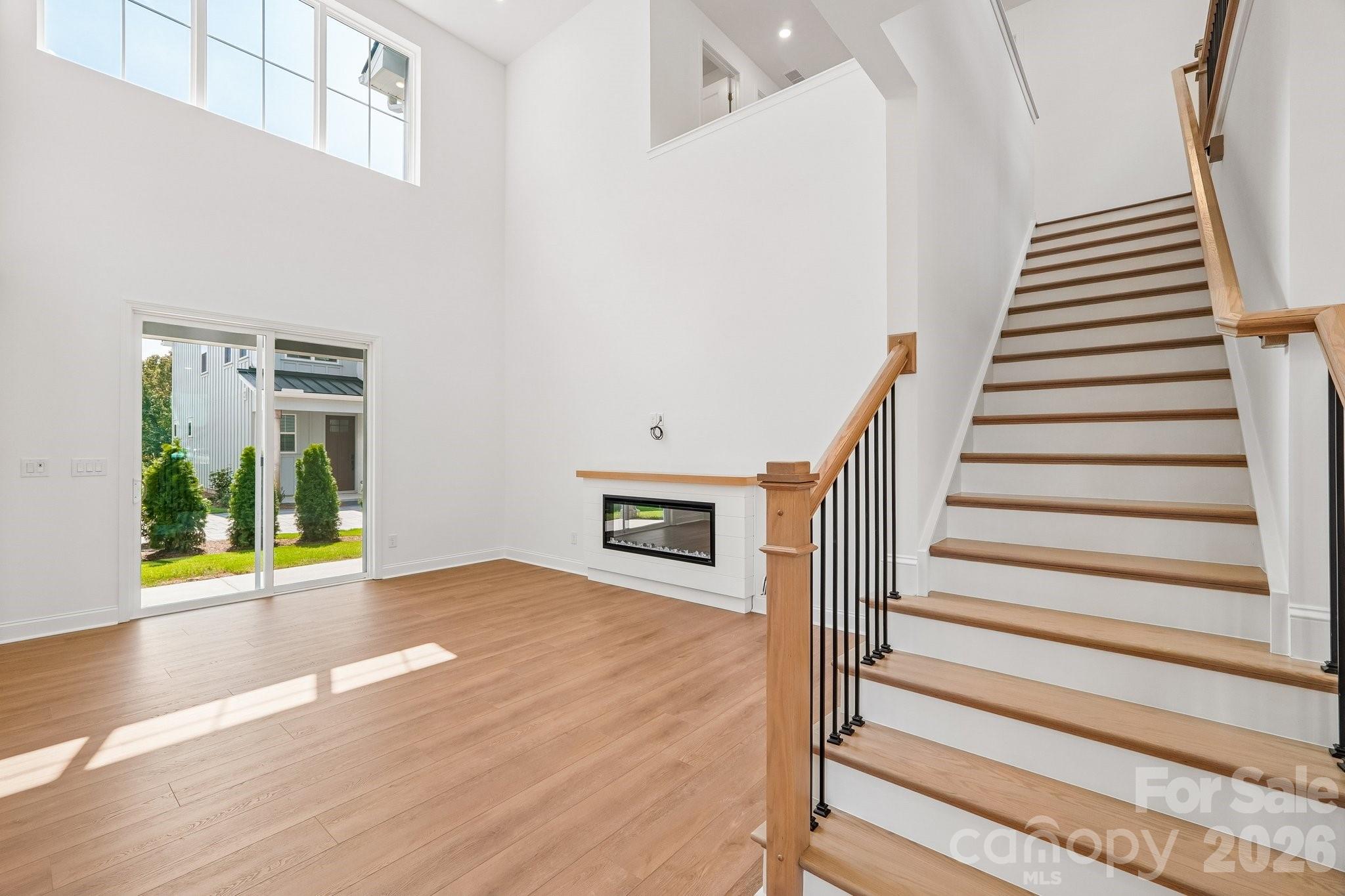 1009 Cobalt Drive Property Photo 4