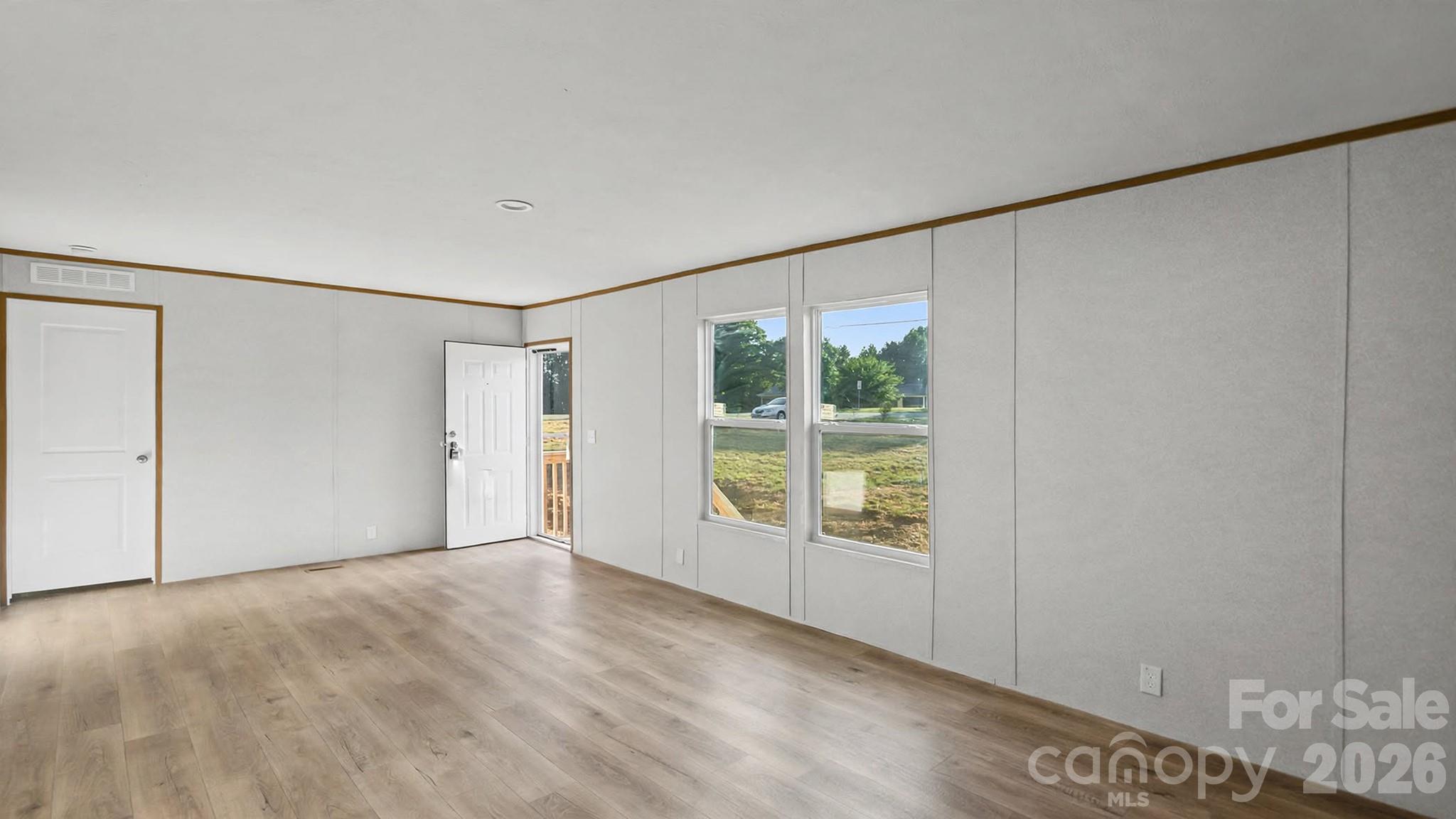 2201 Kingston Road Property Photo 7