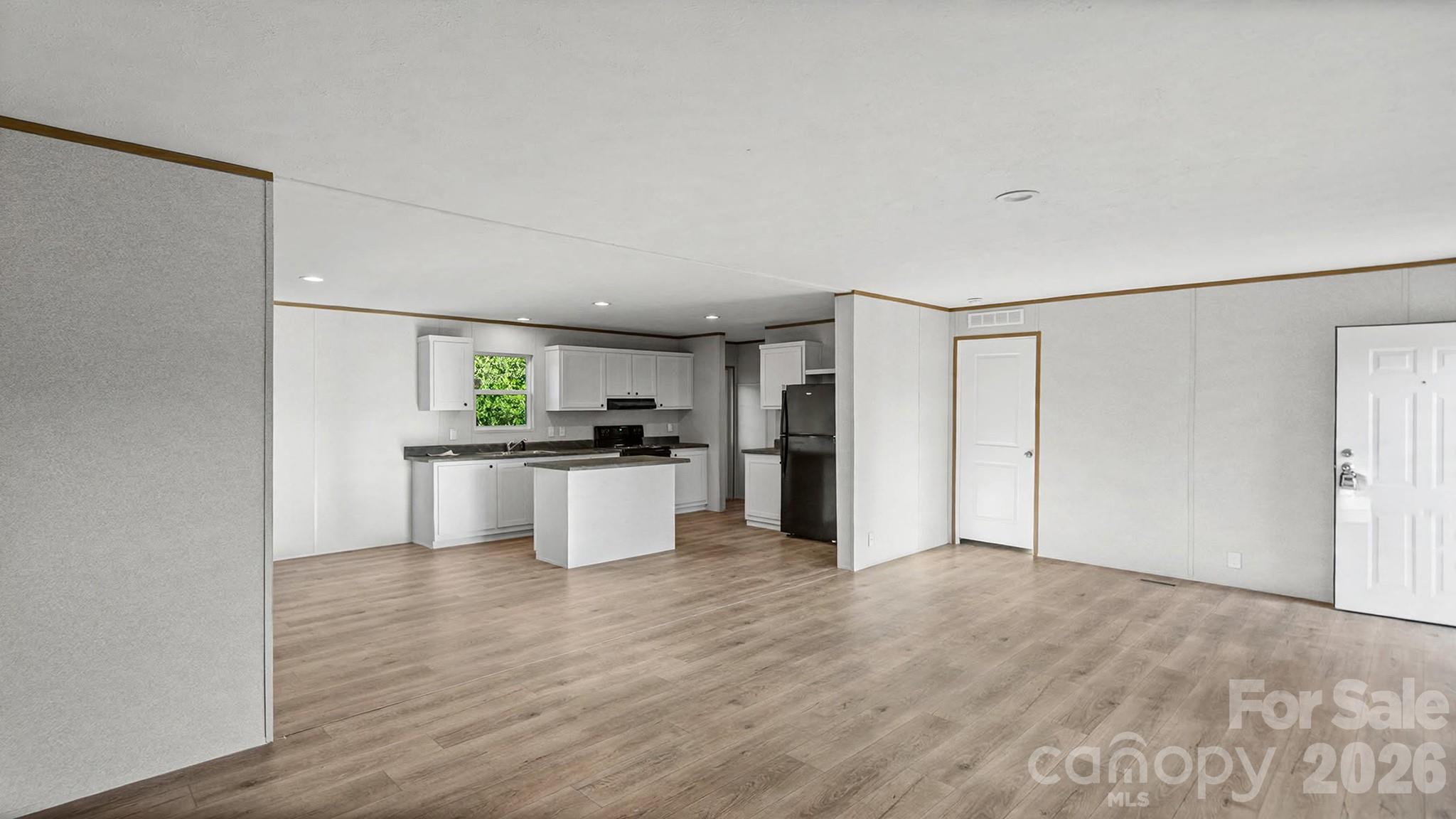 2201 Kingston Road Property Photo 8