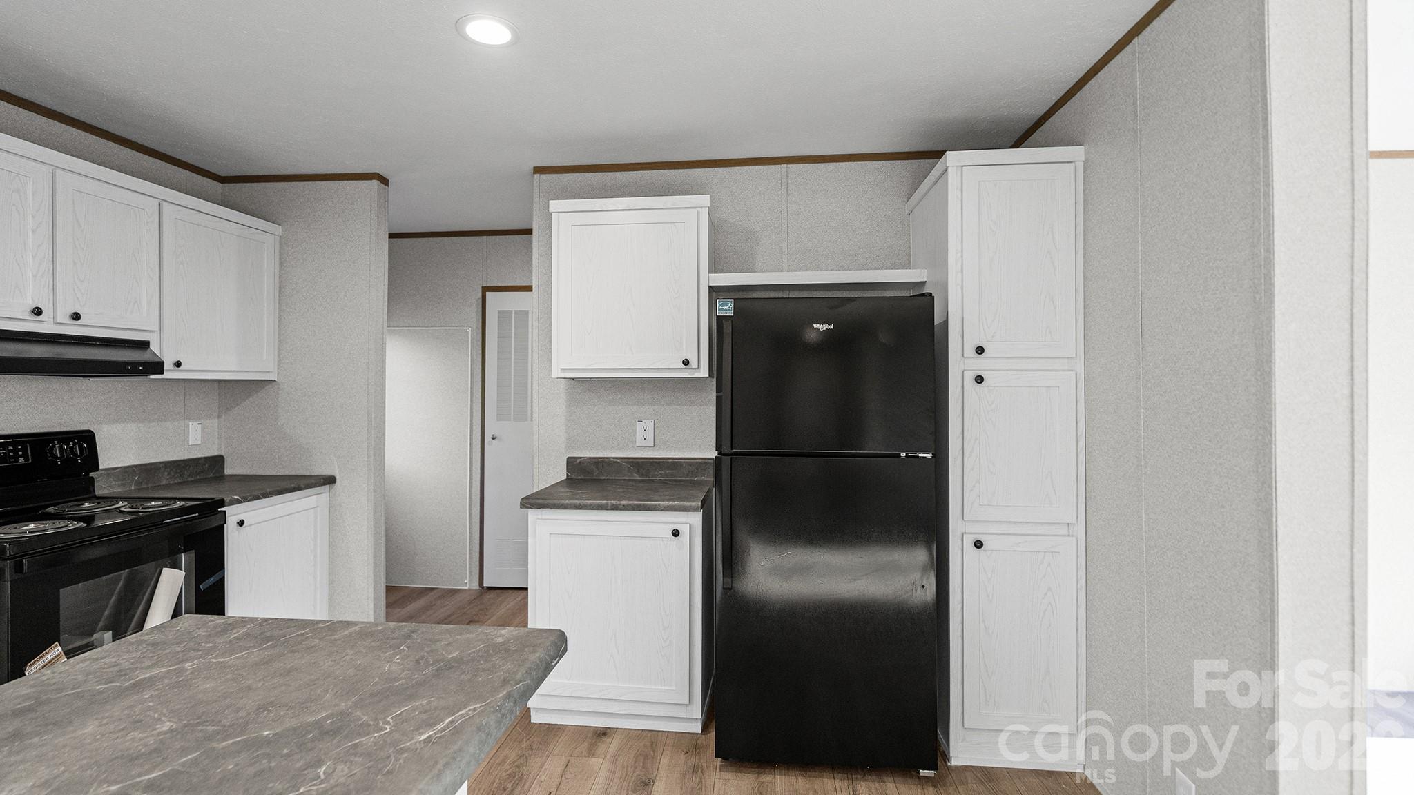 2201 Kingston Road Property Photo 19