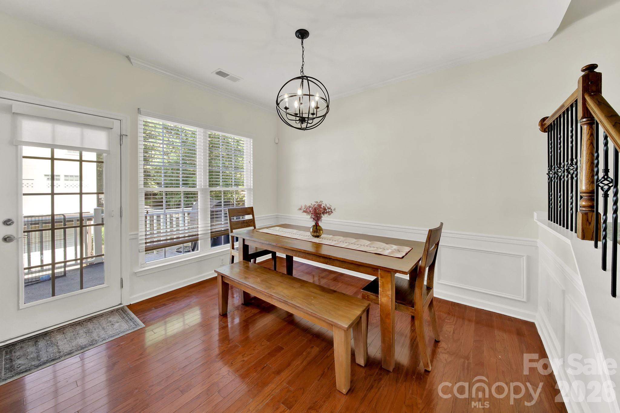 927 Lyndley Drive Property Photo 14