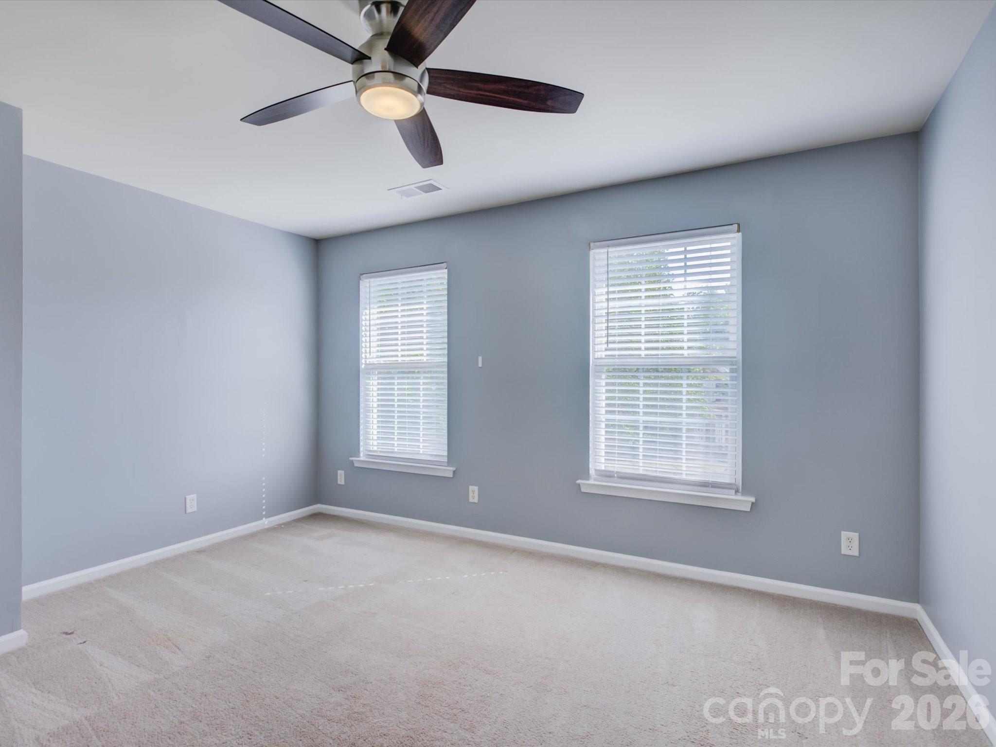 605 Queenswater Lane Property Photo 27