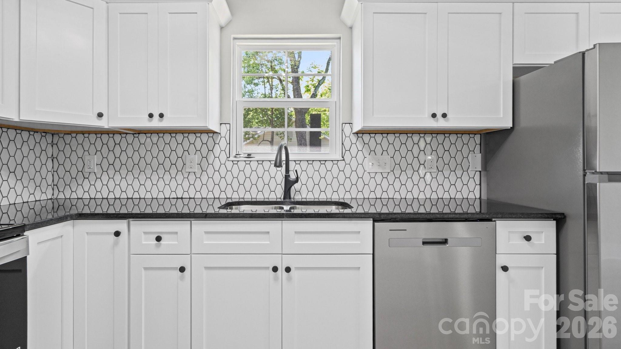 125 Oregon Street Property Photo 15