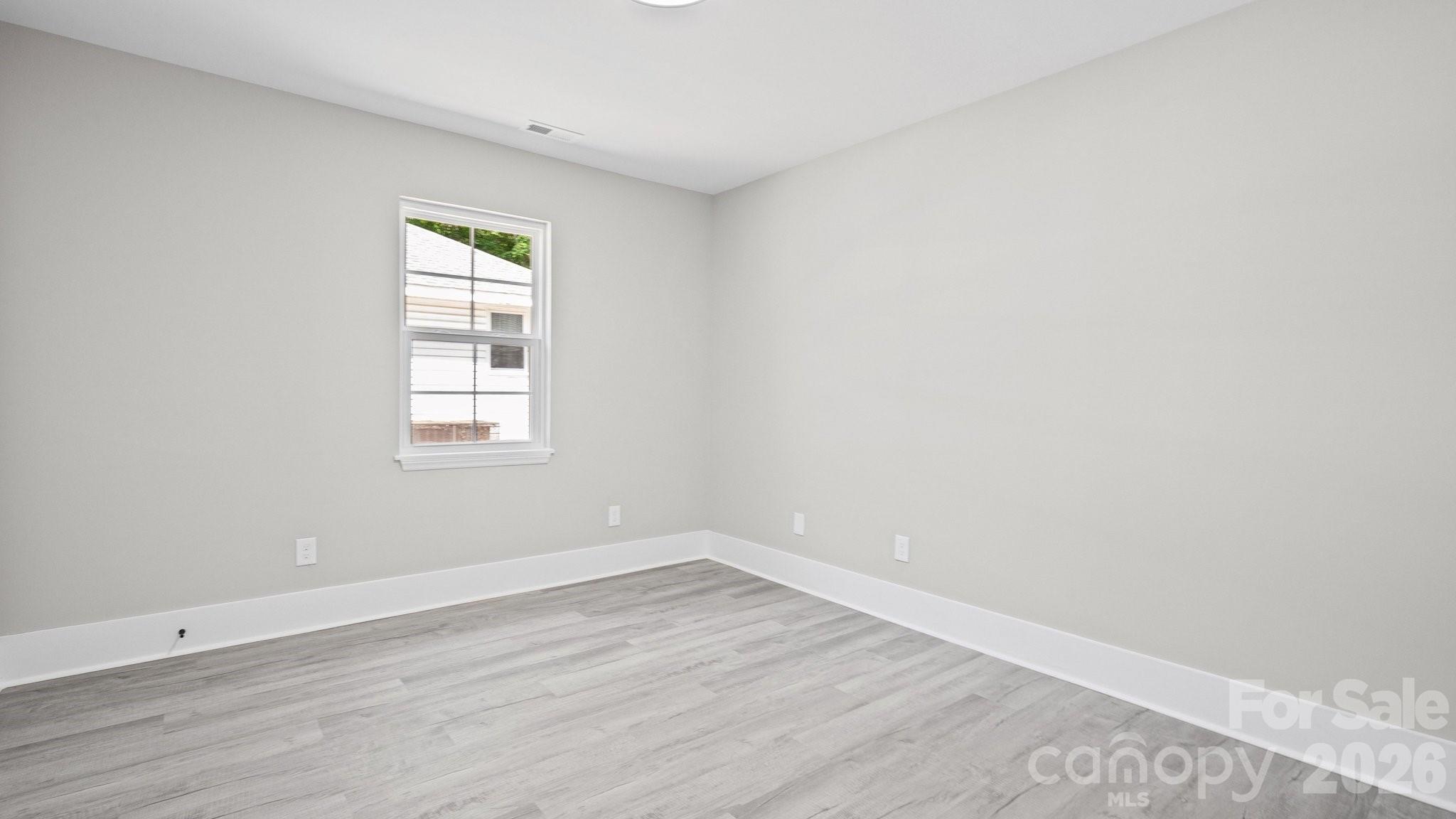 125 Oregon Street Property Photo 16