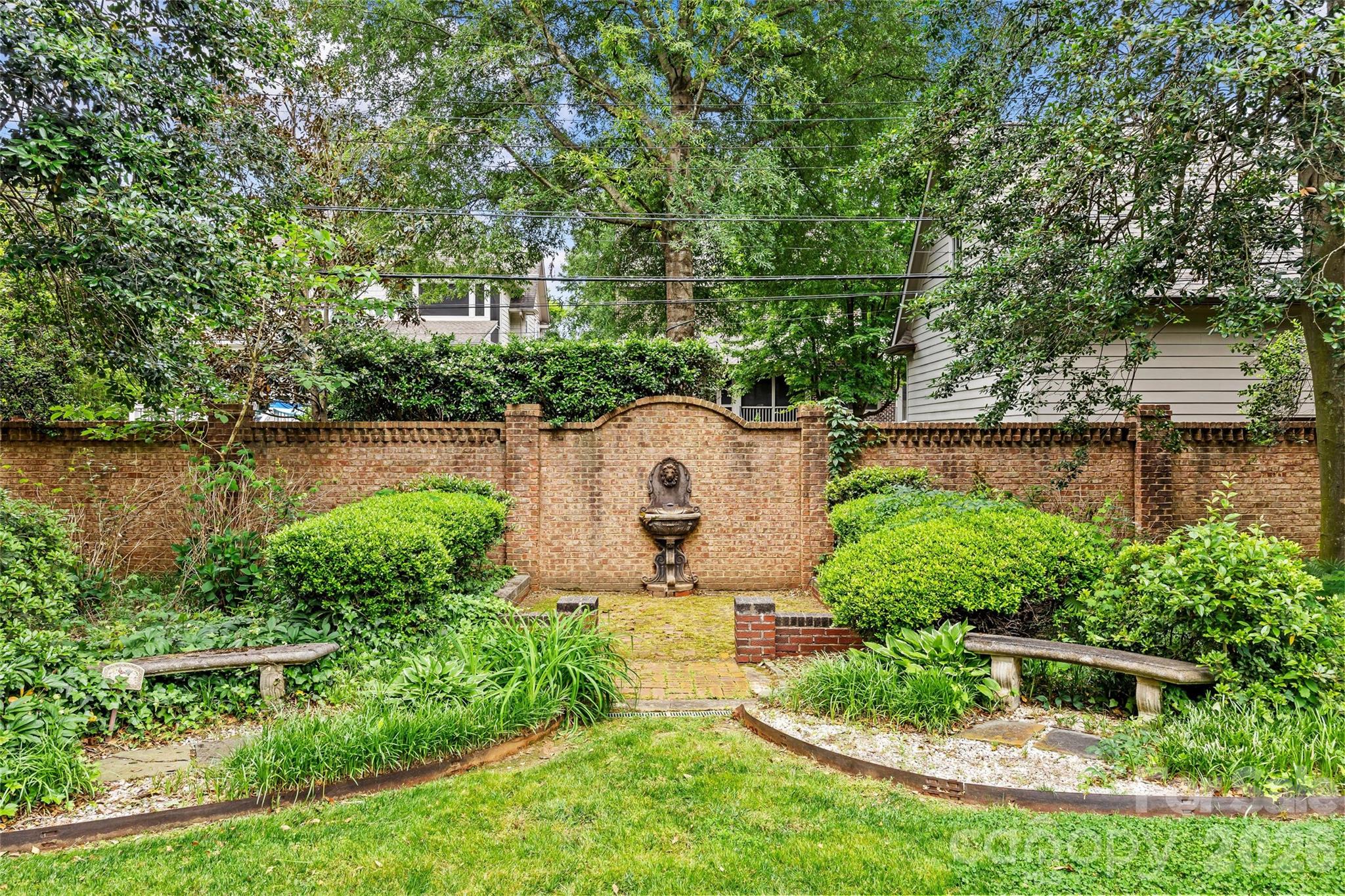 1858 Queens Road Property Photo 15