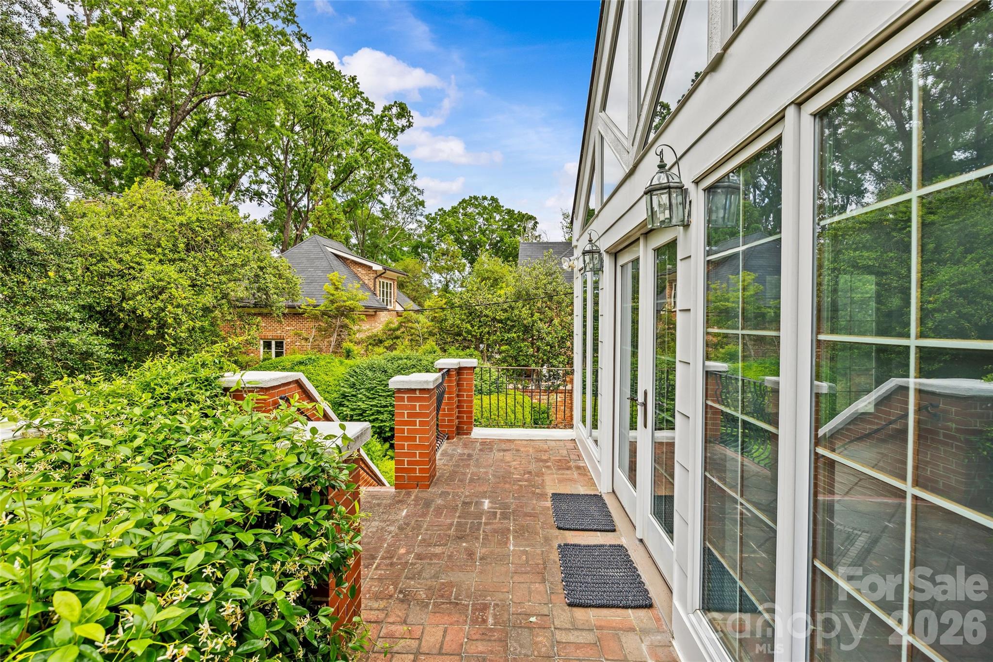 1858 Queens Road Property Photo 21