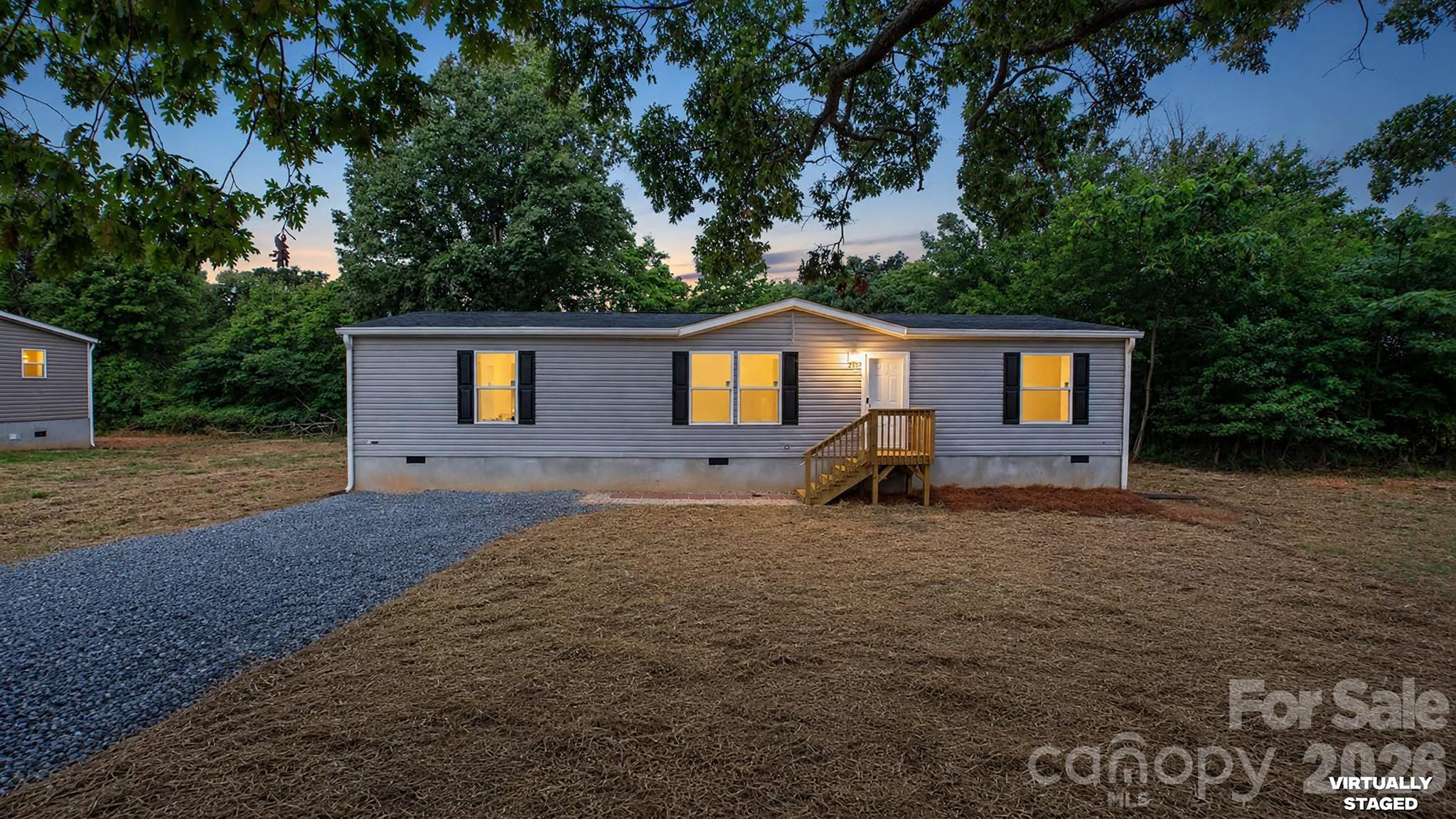 2205 Kingston Road Property Photo 2