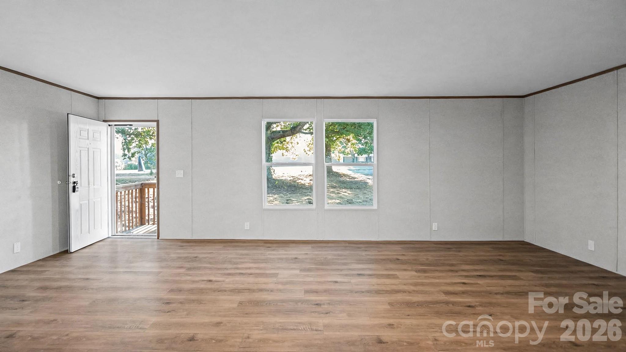 2205 Kingston Road Property Photo 8