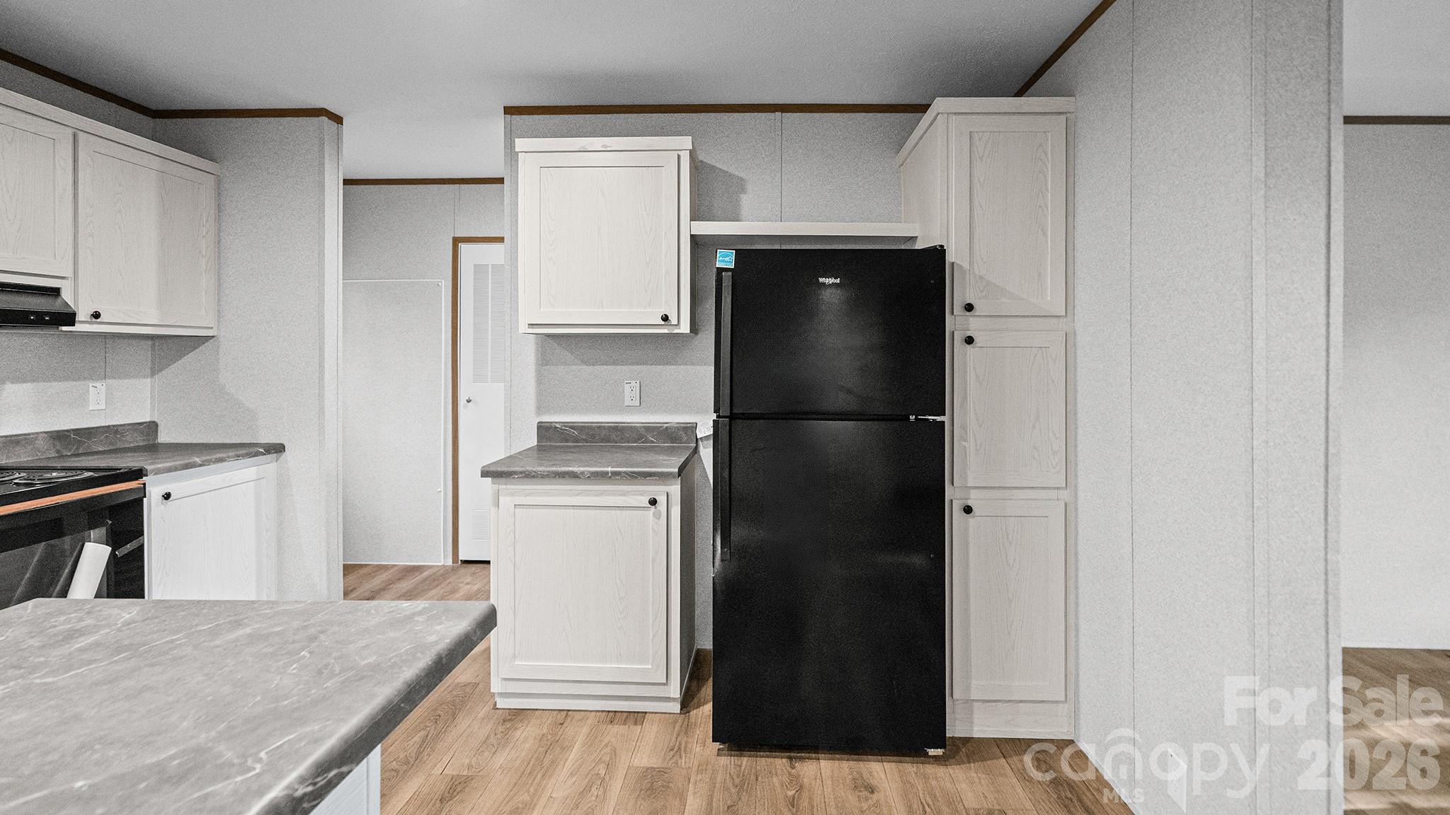 2205 Kingston Road Property Photo 18