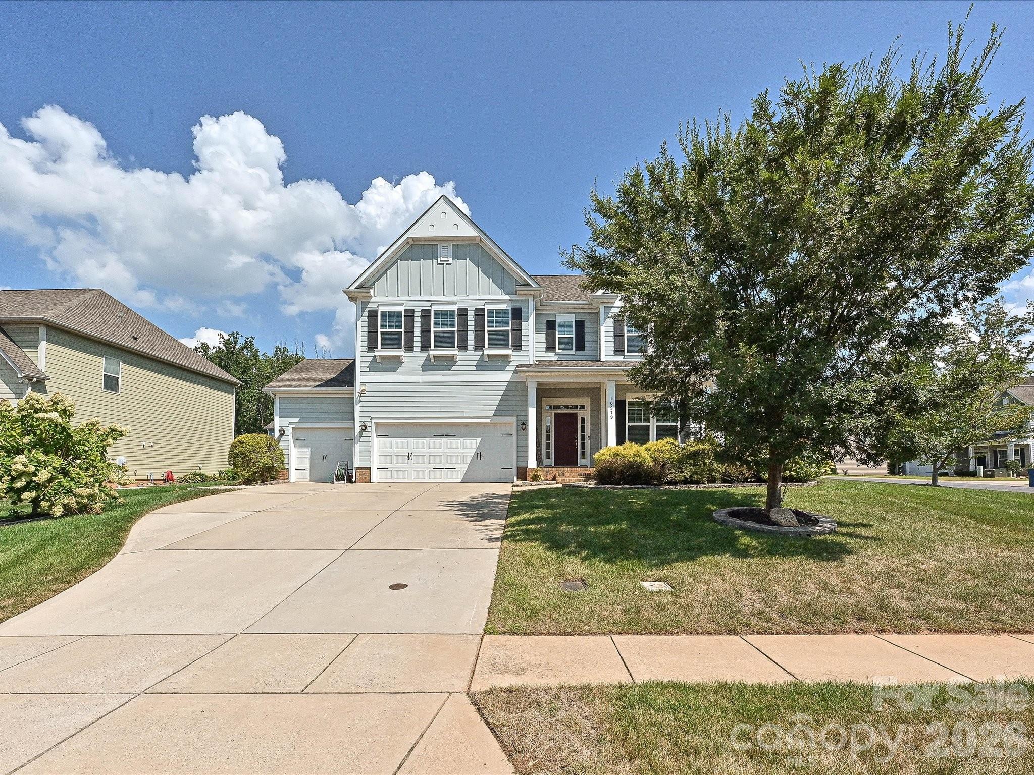 10979 Sparkle Creek Drive Property Photo 1