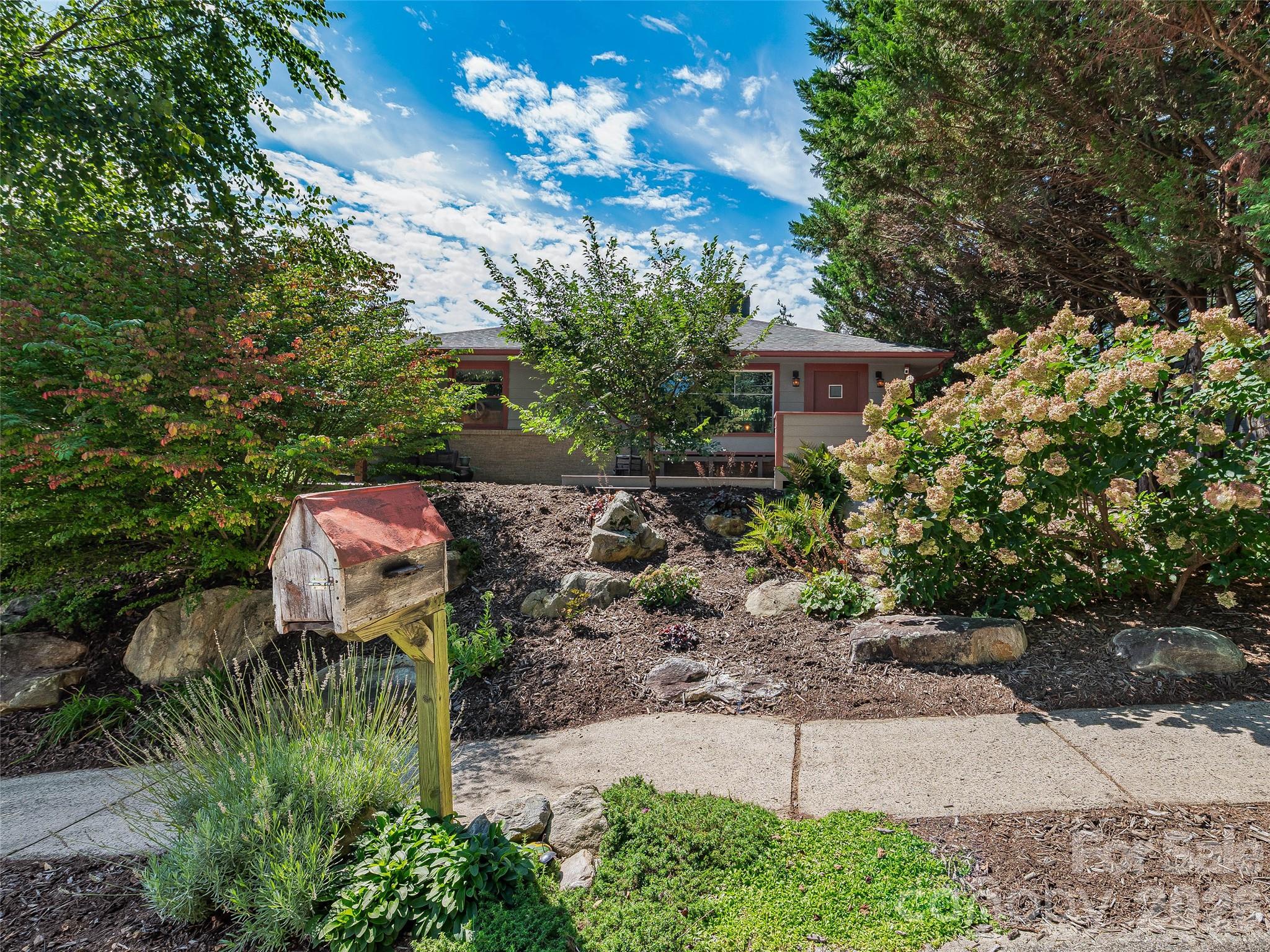 30 Maney Avenue Property Photo 2