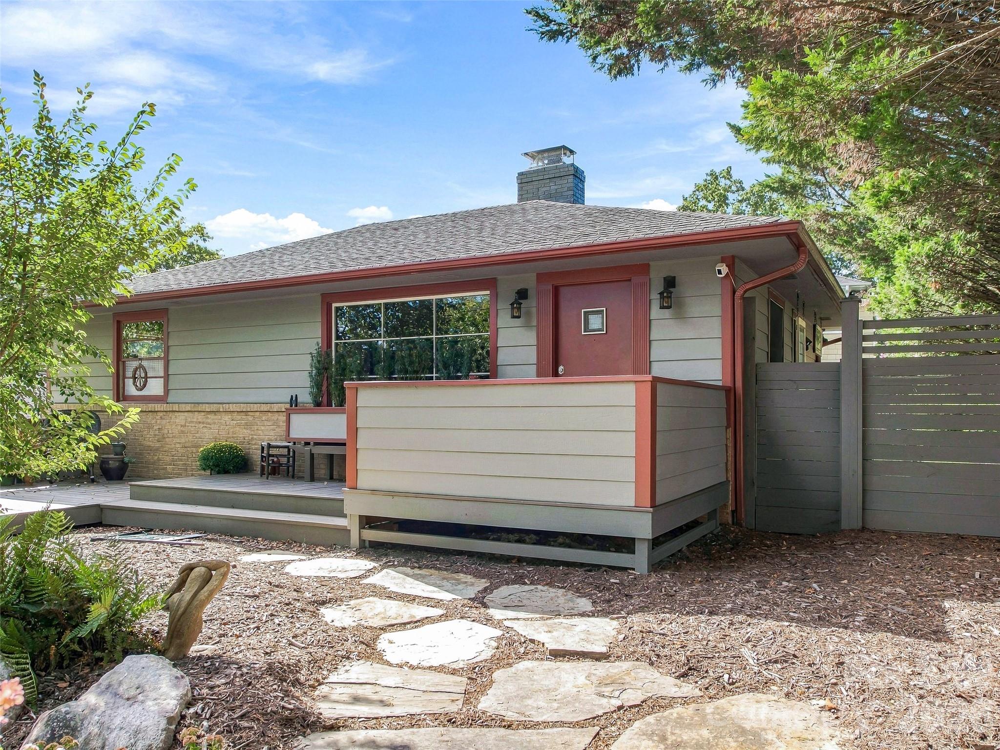 30 Maney Avenue Property Photo 2