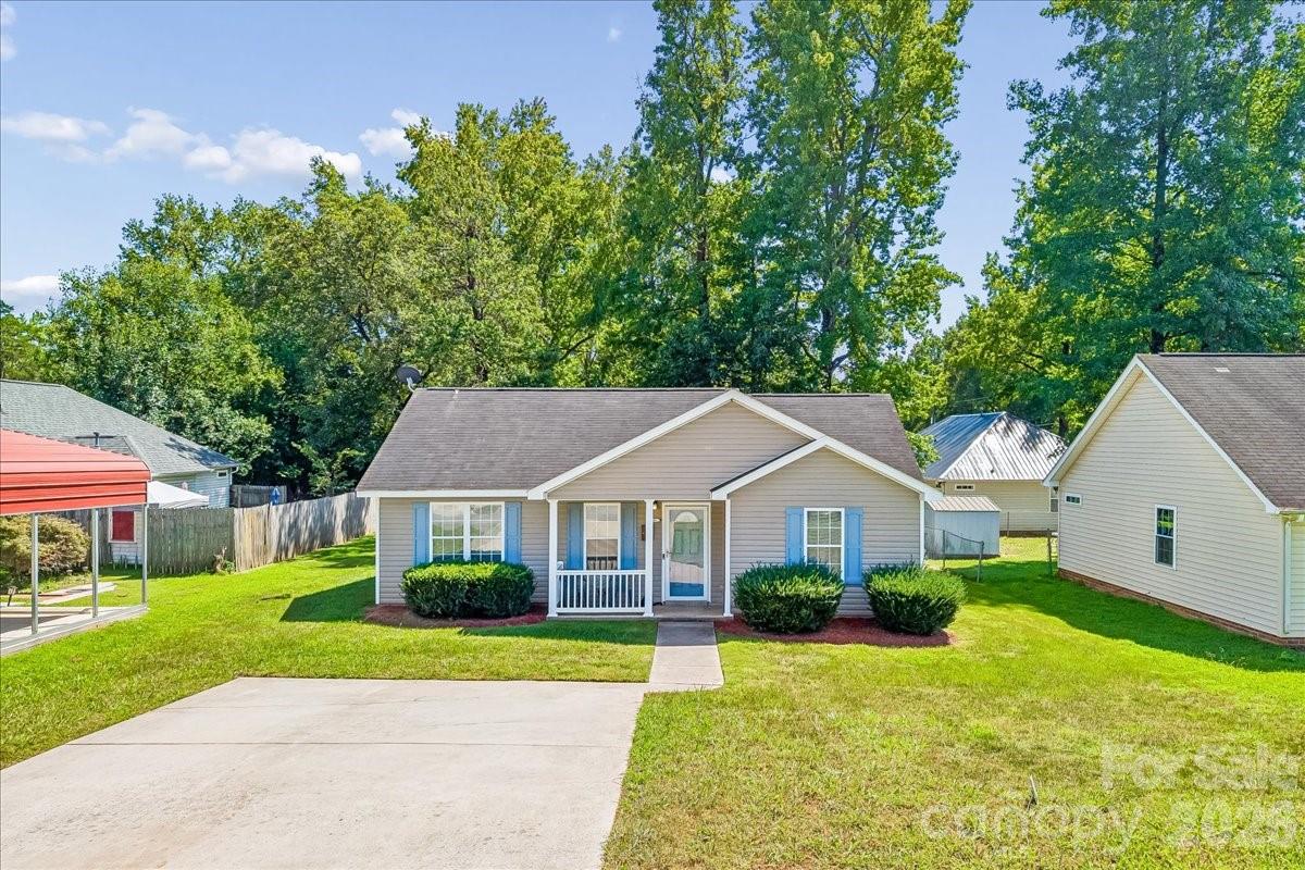 551 Porter Street Property Photo 2