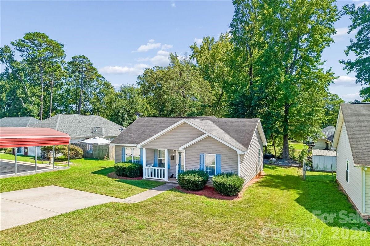 551 Porter Street Property Photo 3