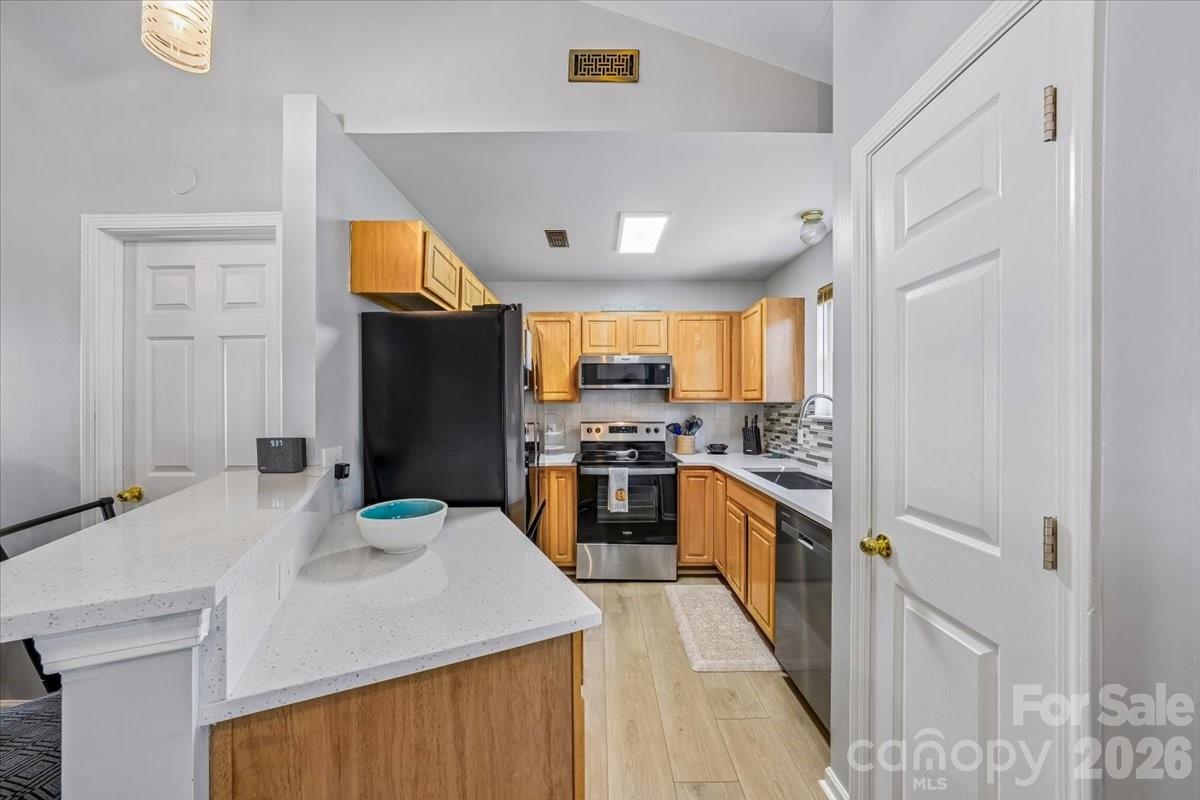 551 Porter Street Property Photo 19