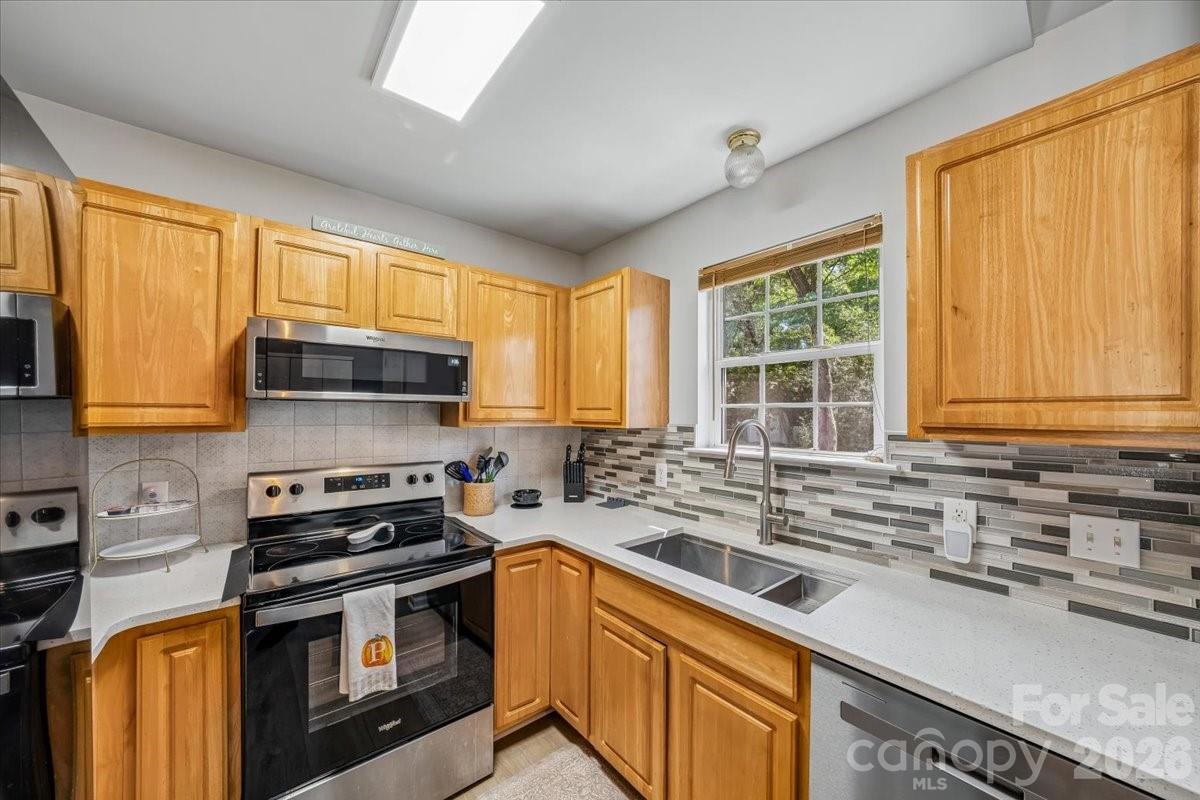 551 Porter Street Property Photo 21