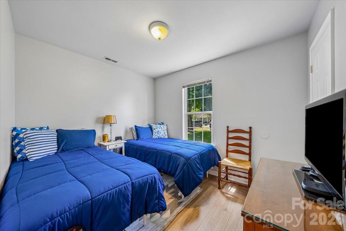 551 Porter Street Property Photo 25