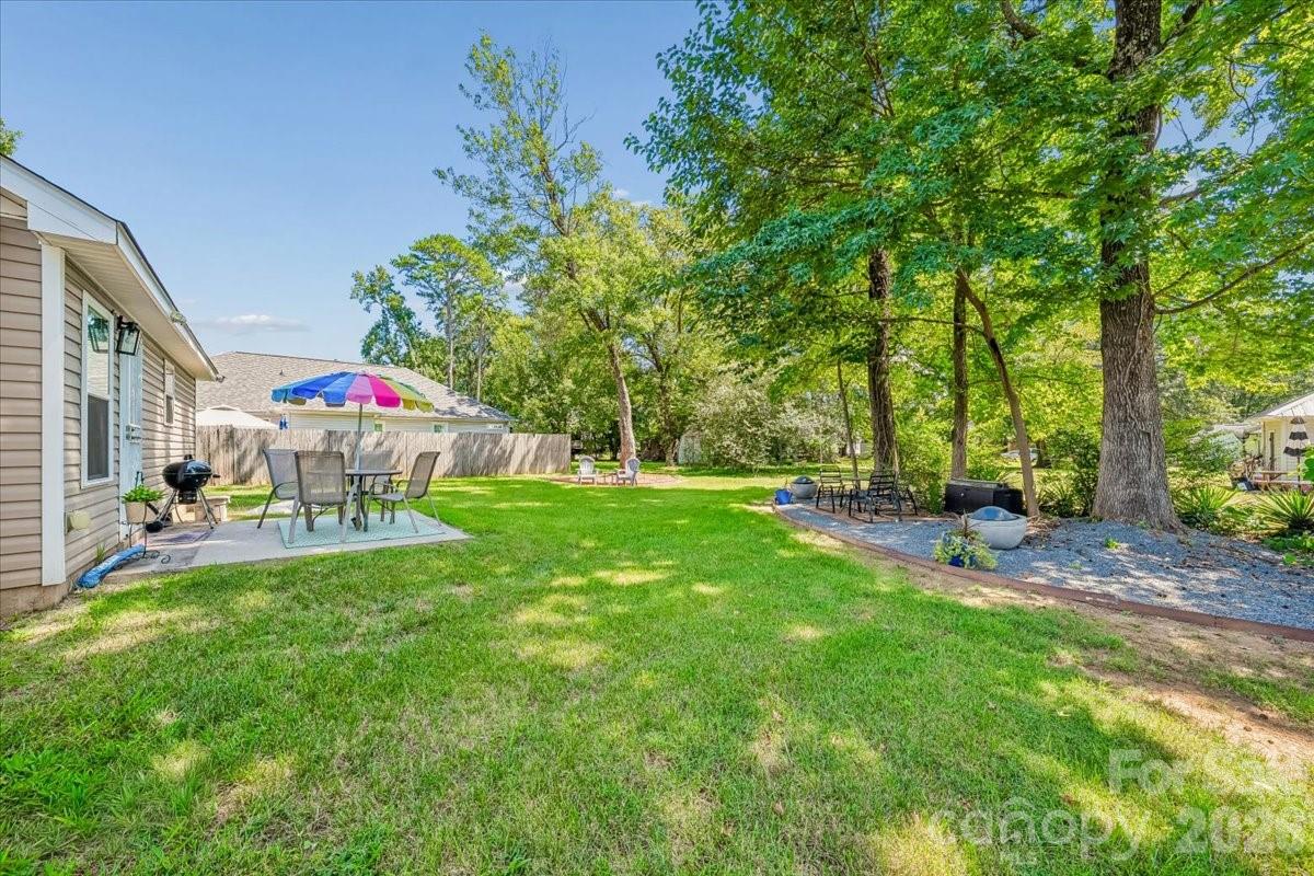 551 Porter Street Property Photo 32