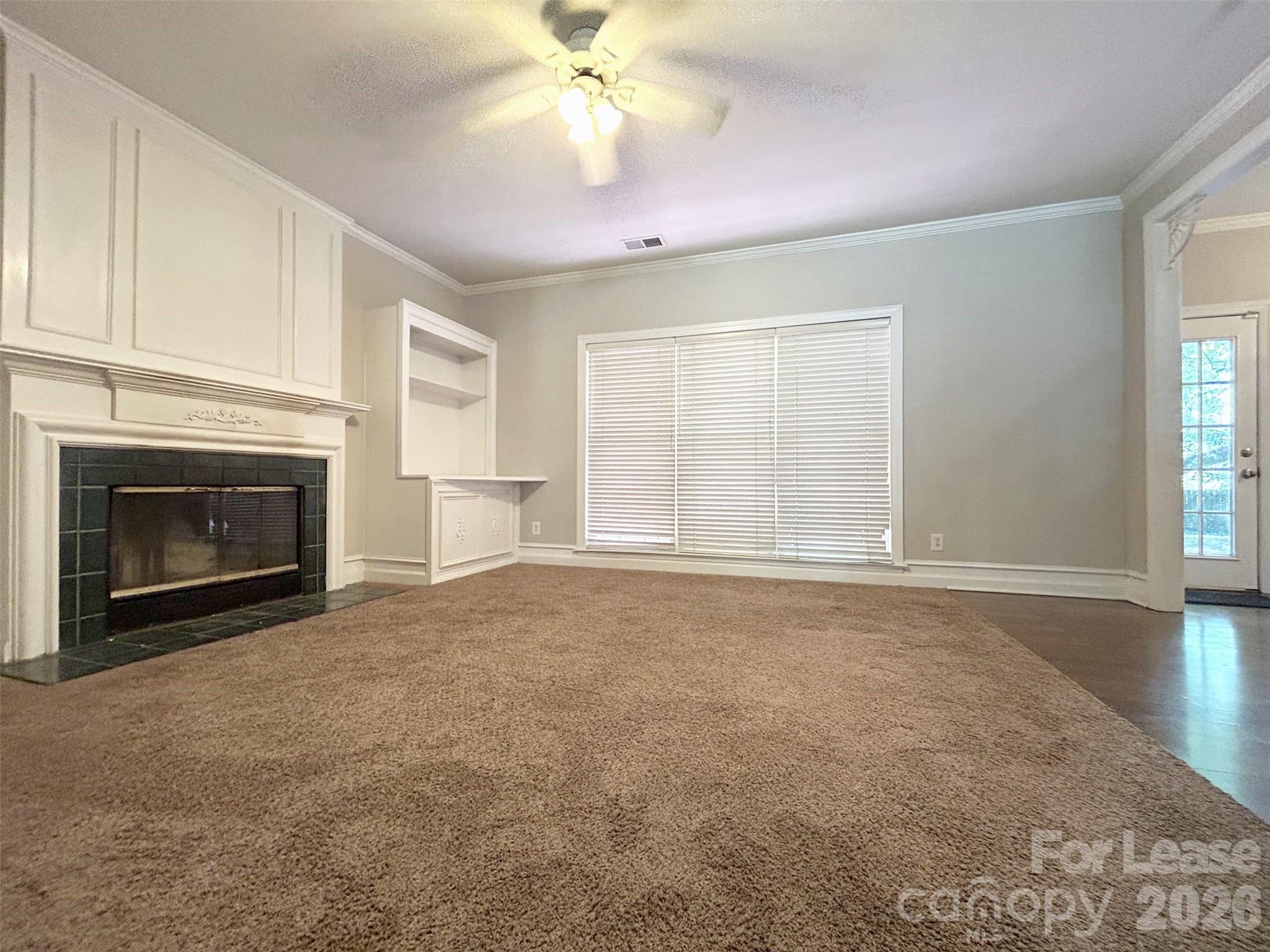 733 Meadow Lake Drive Property Photo 6