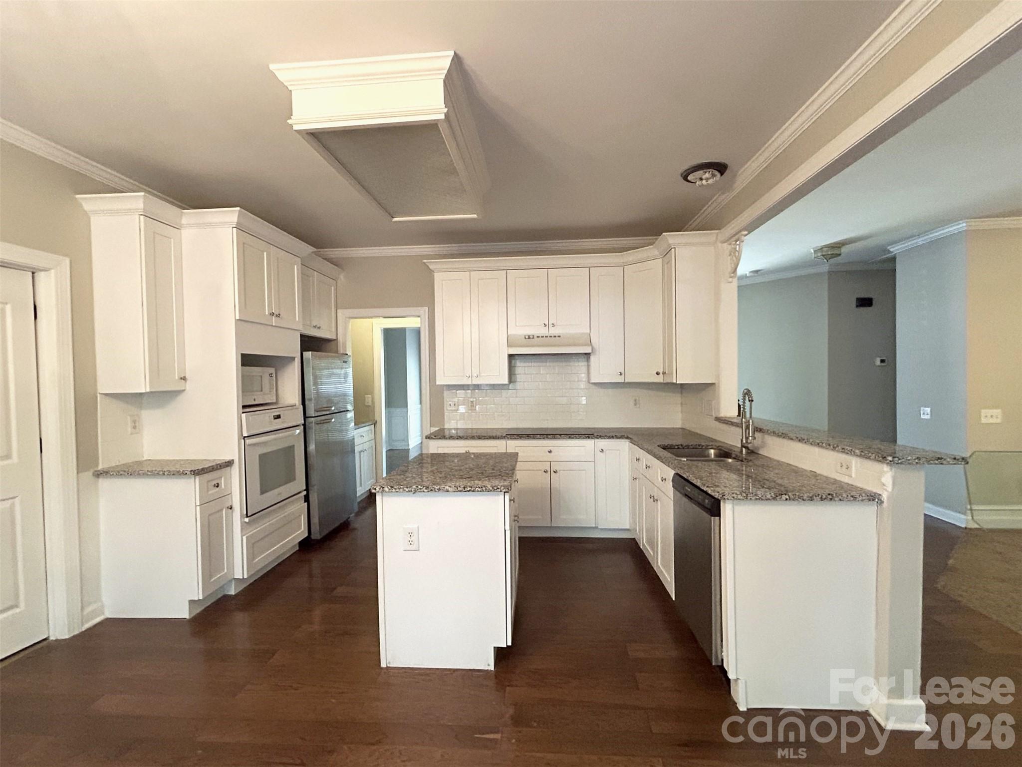 733 Meadow Lake Drive Property Photo 10