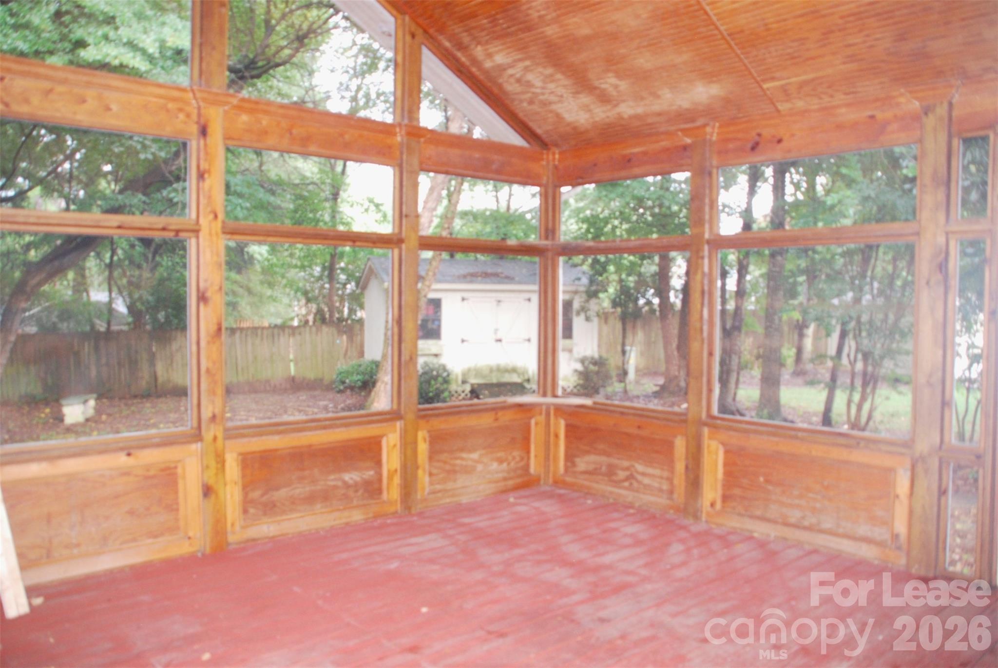 733 Meadow Lake Drive Property Photo 15