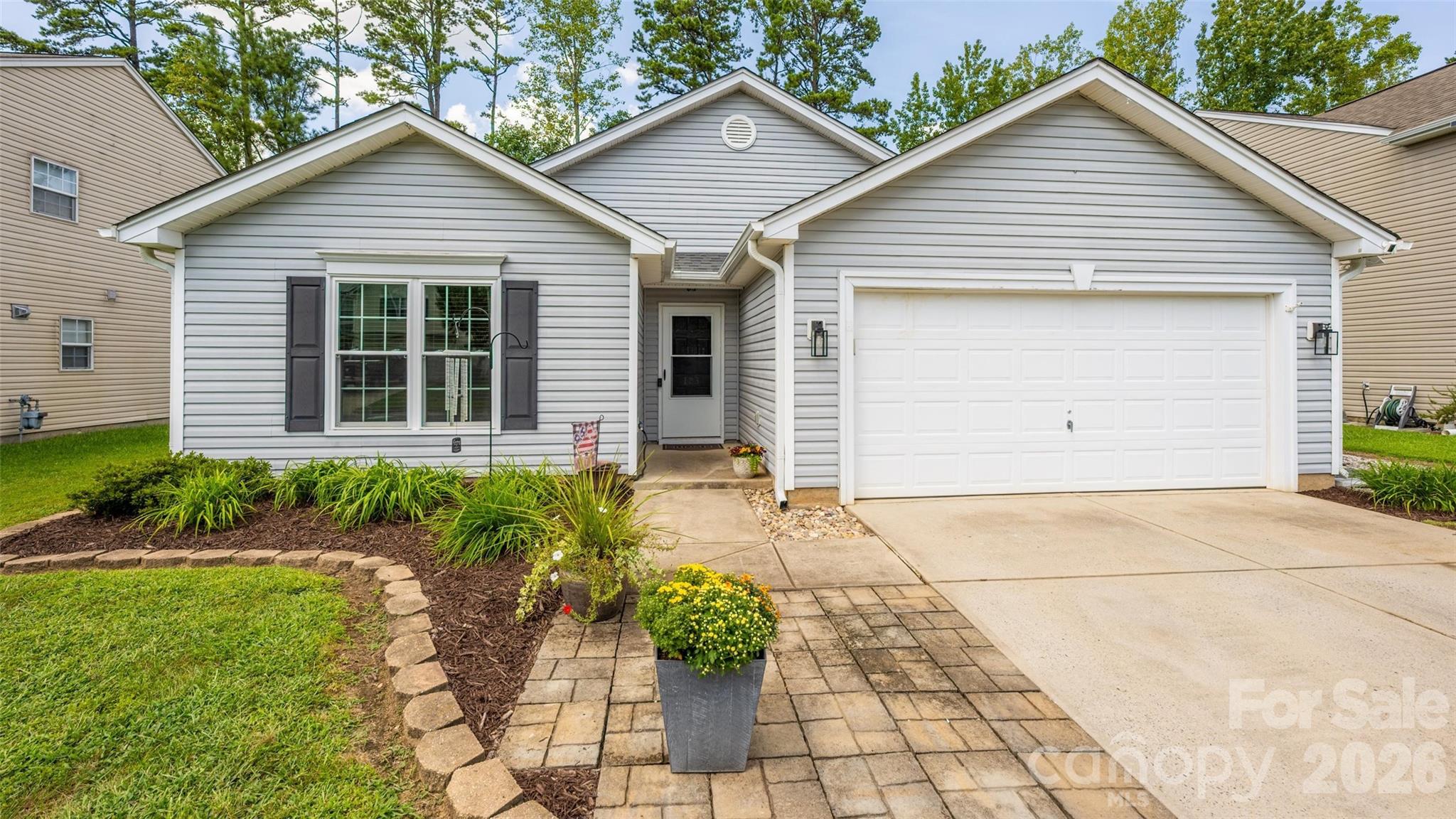 123 Austin Run Court Property Photo 4