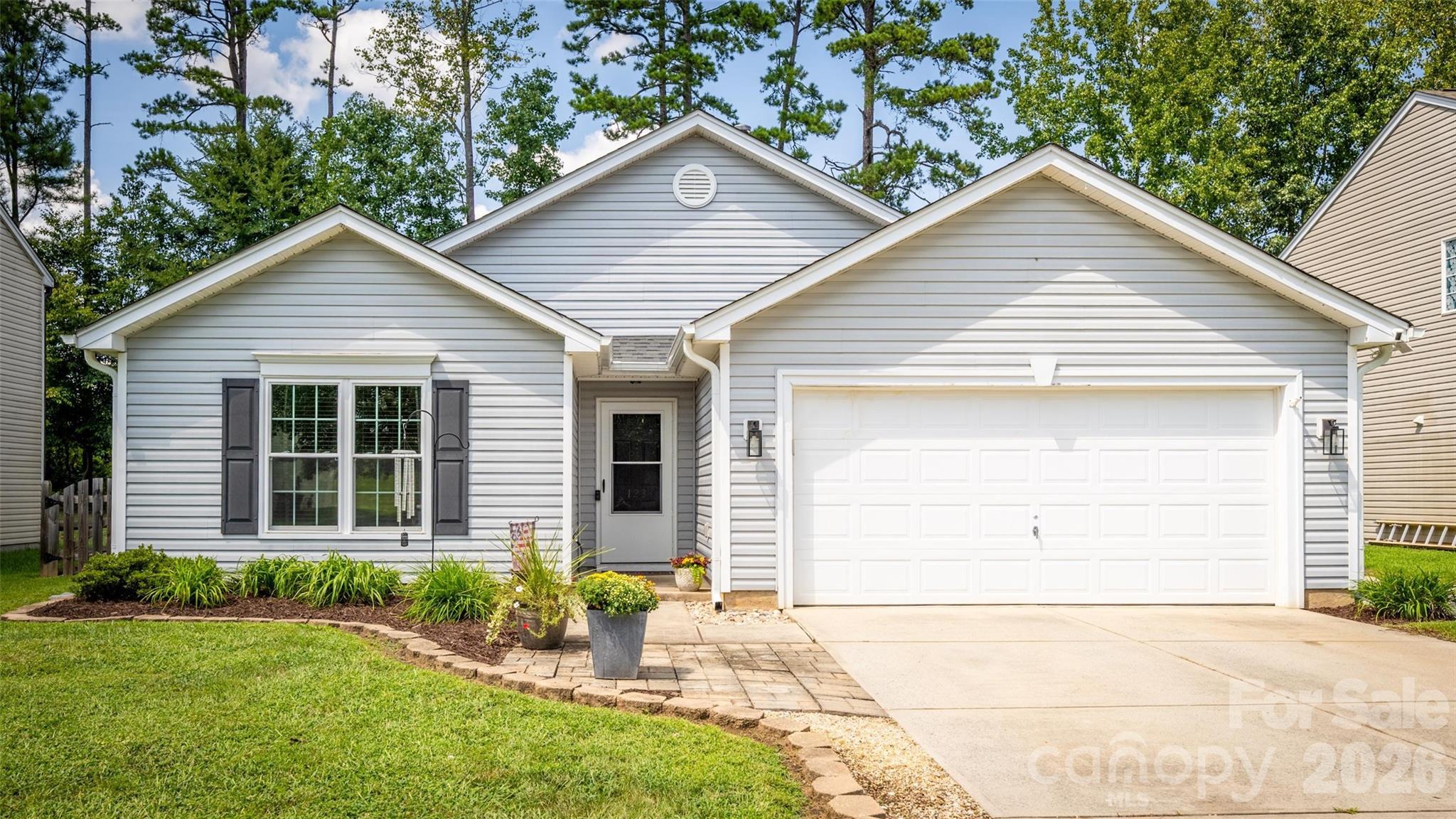 123 Austin Run Court Property Photo 7