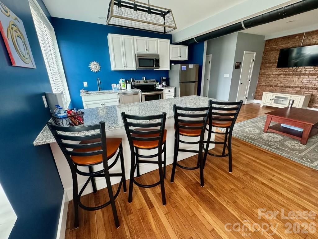 819 Harper Avenue Suite 200 Property Photo 8