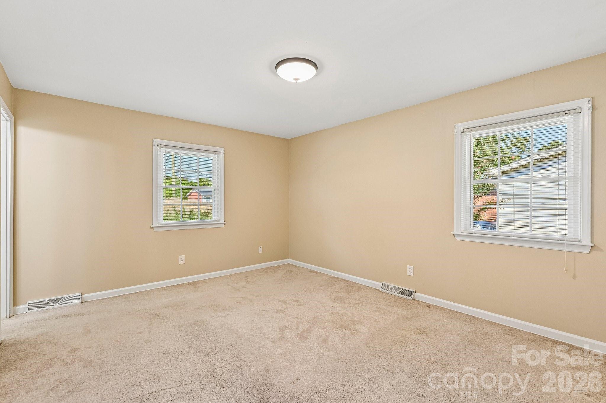 1926 Taylor Drive Property Photo 21
