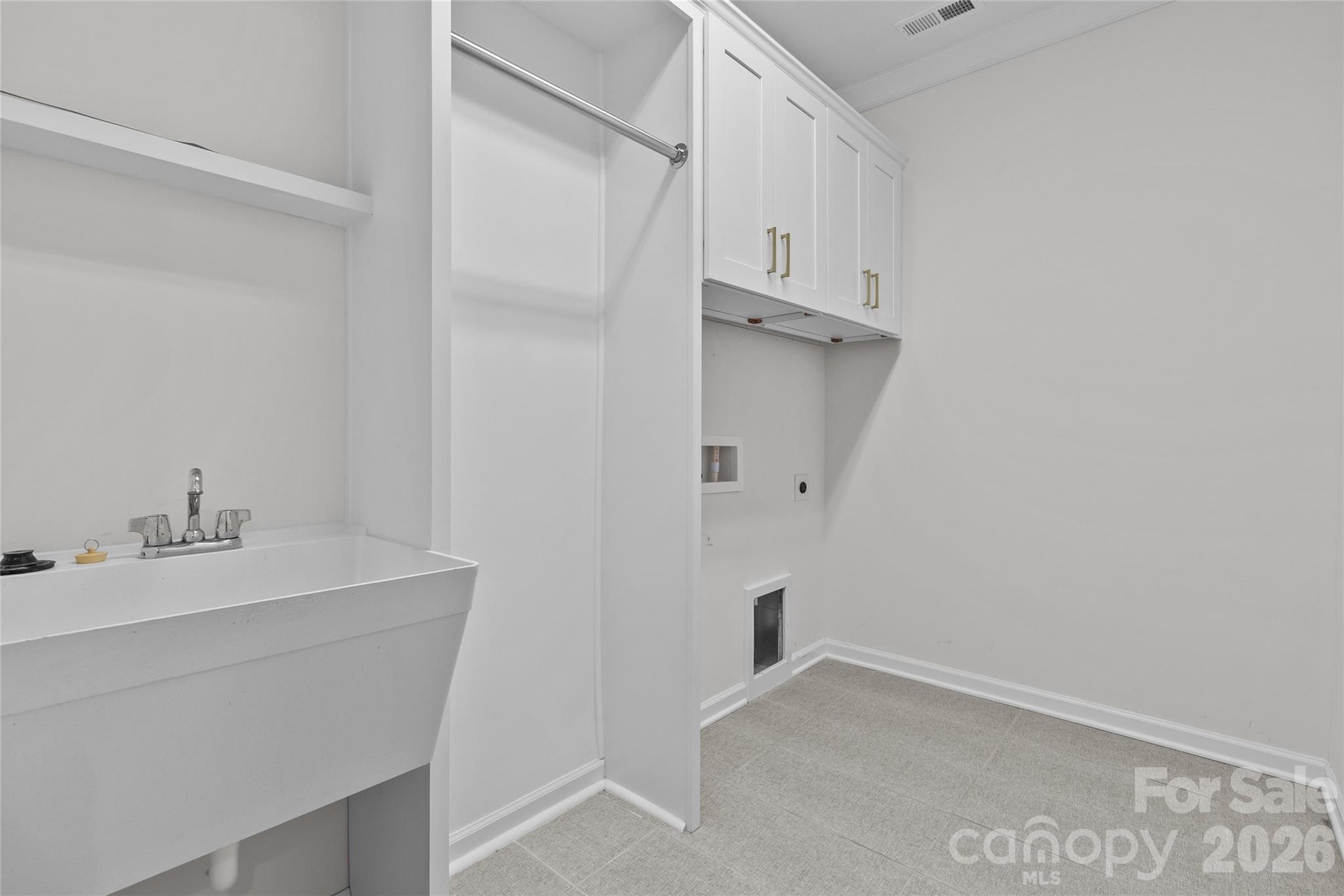 7893 Creek Park Drive Property Photo 21