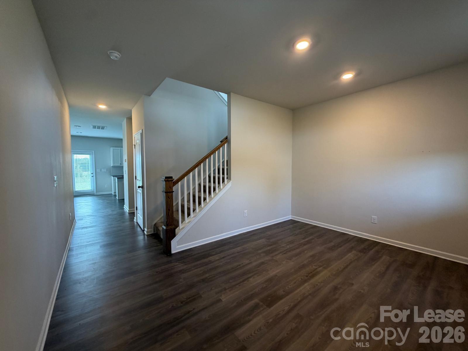 9002 Foxcroft Drive Property Photo 3