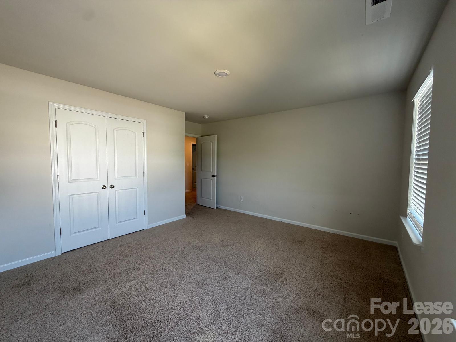 9002 Foxcroft Drive Property Photo 13