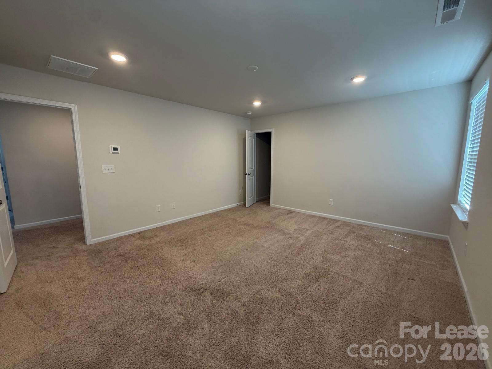 9002 Foxcroft Drive Property Photo 17