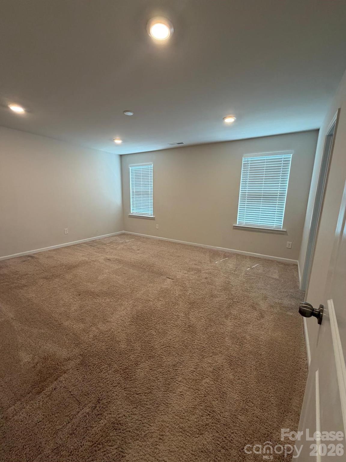 9002 Foxcroft Drive Property Photo 18