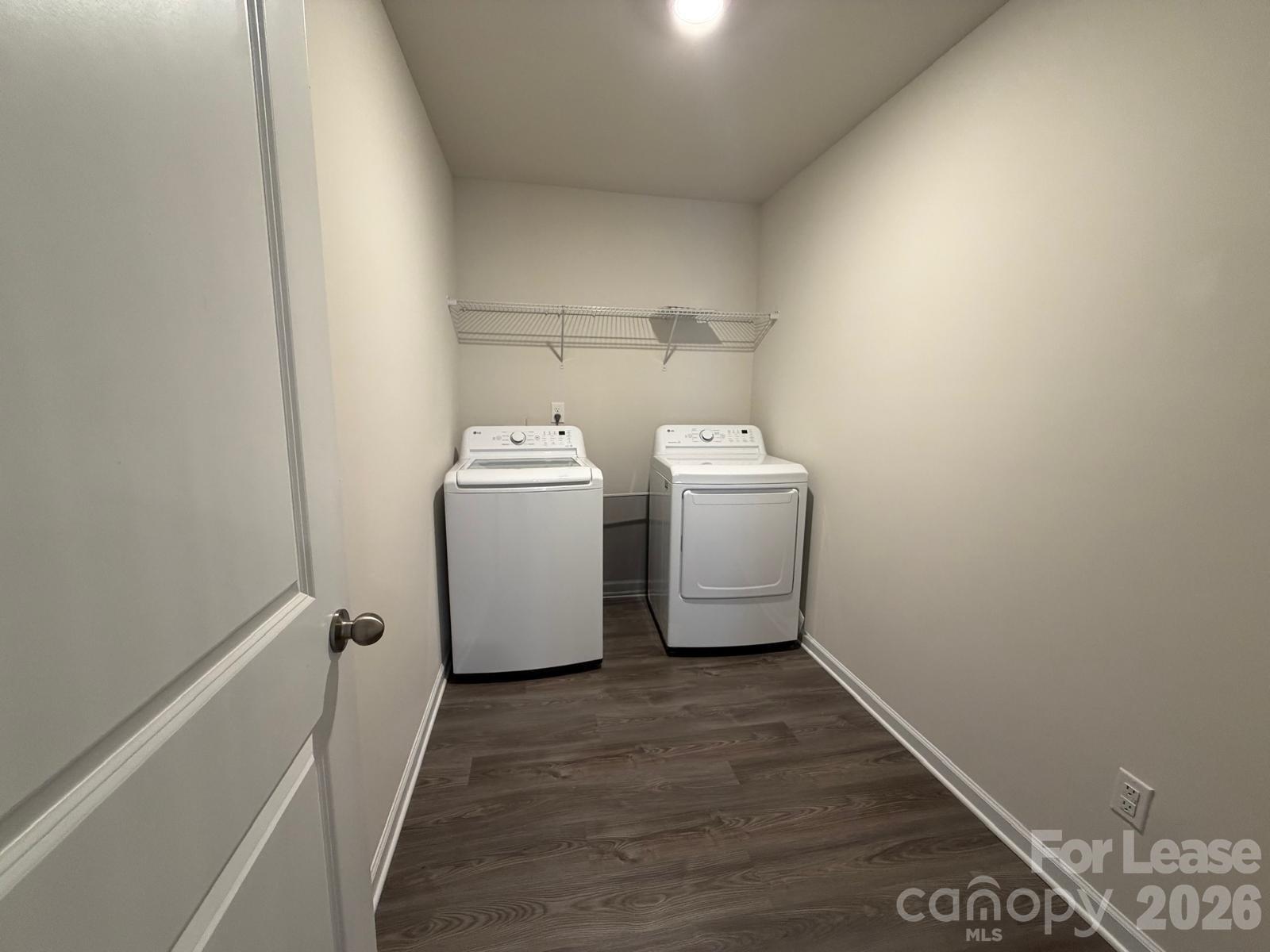 9002 Foxcroft Drive Property Photo 22