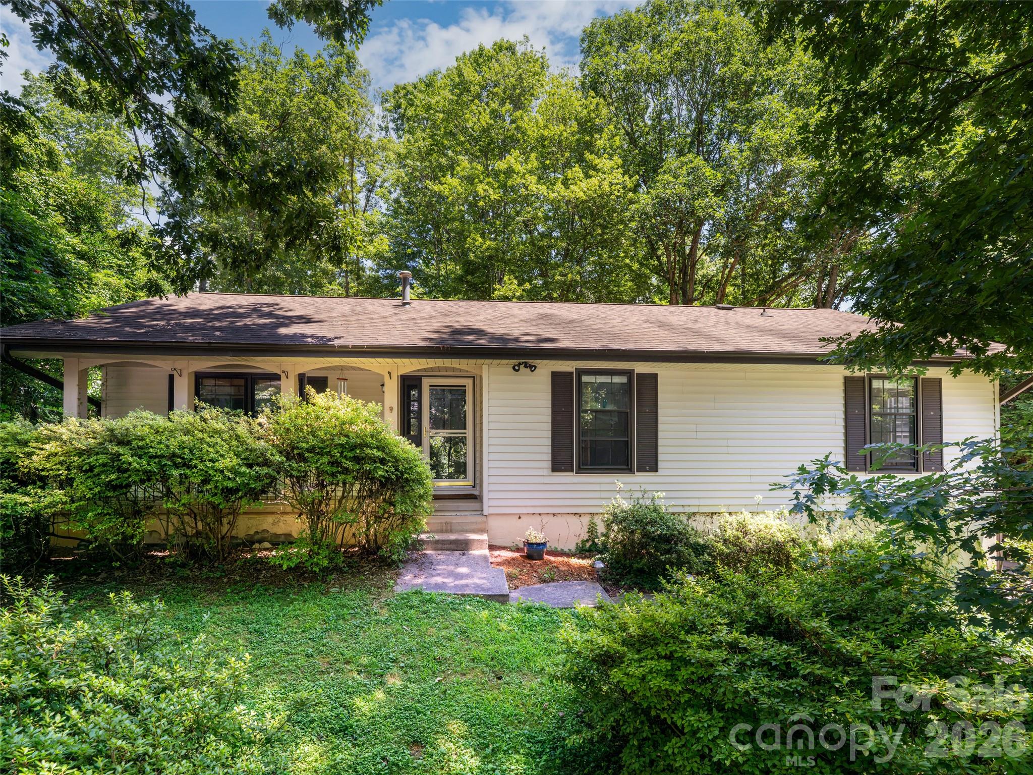14 Forest Ridge Drive Property Photo 2