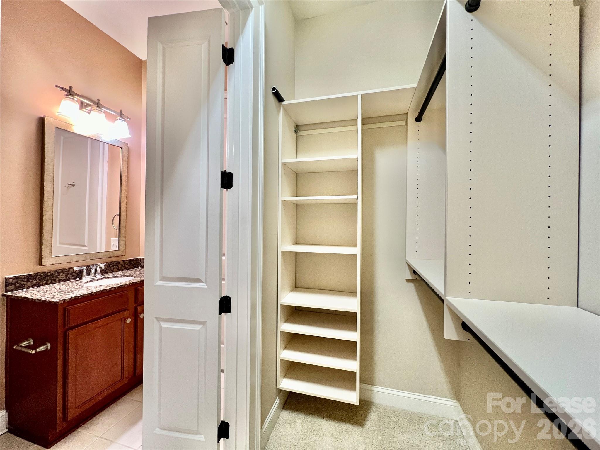 2810 Selwyn Avenue 111 Property Photo 25