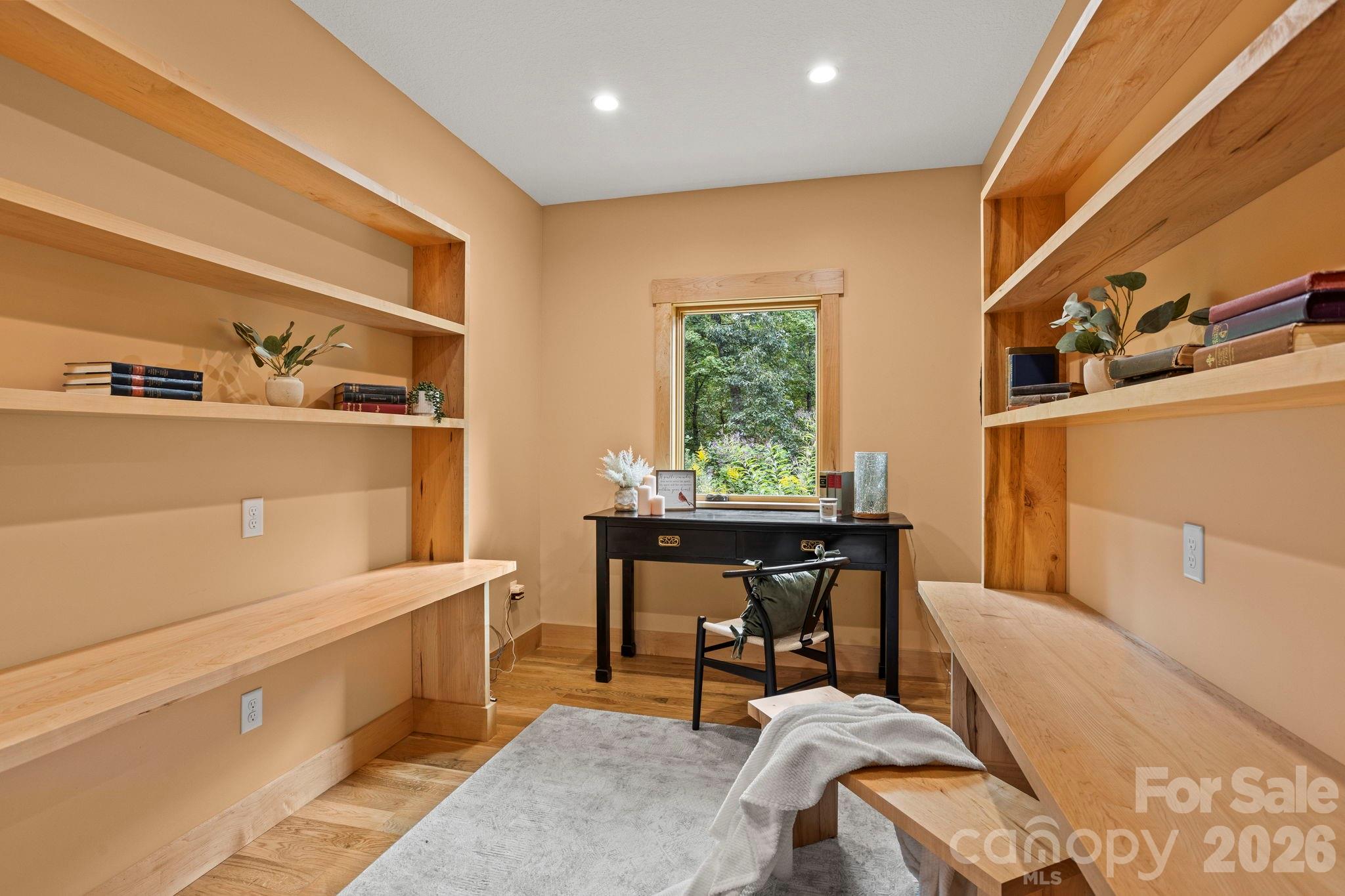 36 Ravenwood Drive Property Photo 25