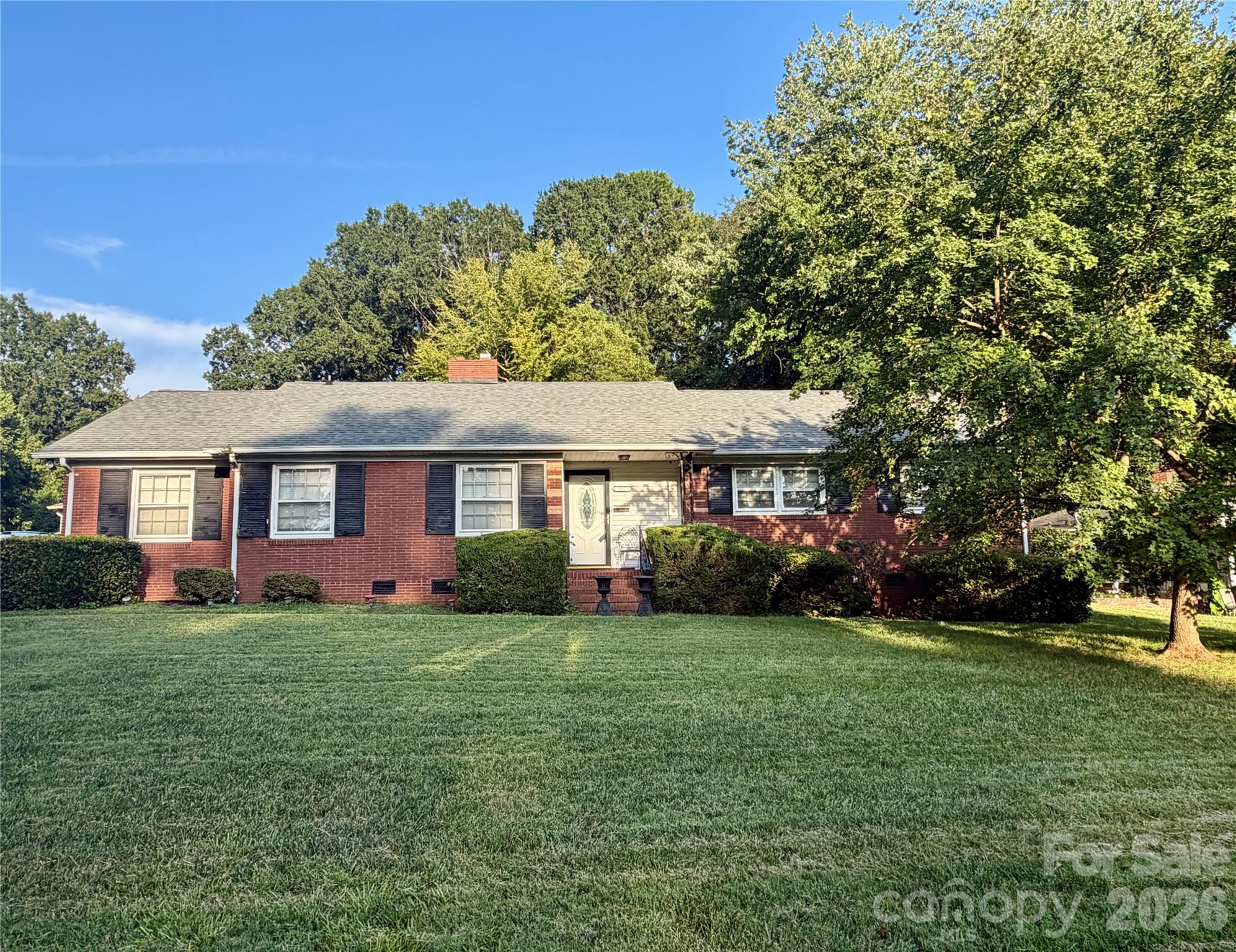 332 Fannie Circle Property Photo 1