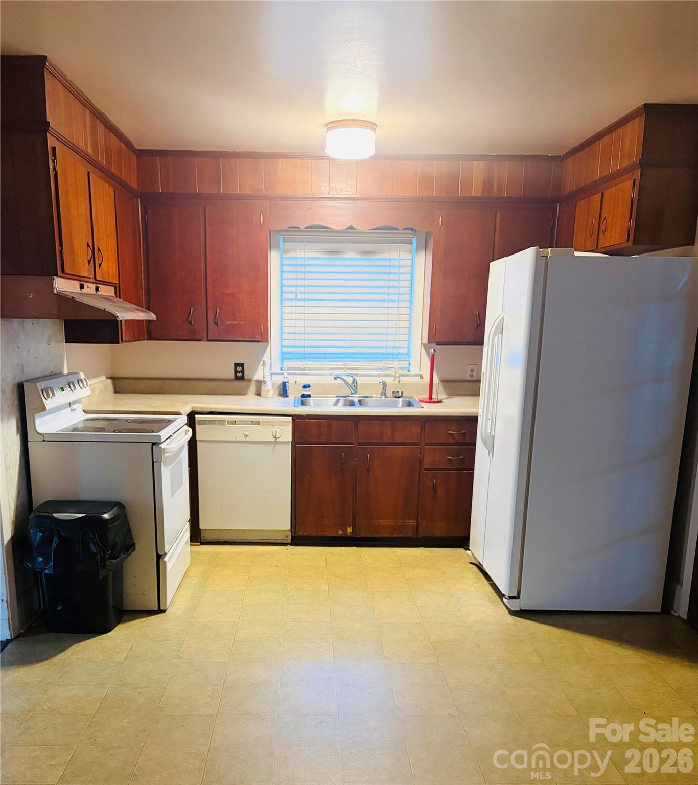 332 Fannie Circle Property Photo 5