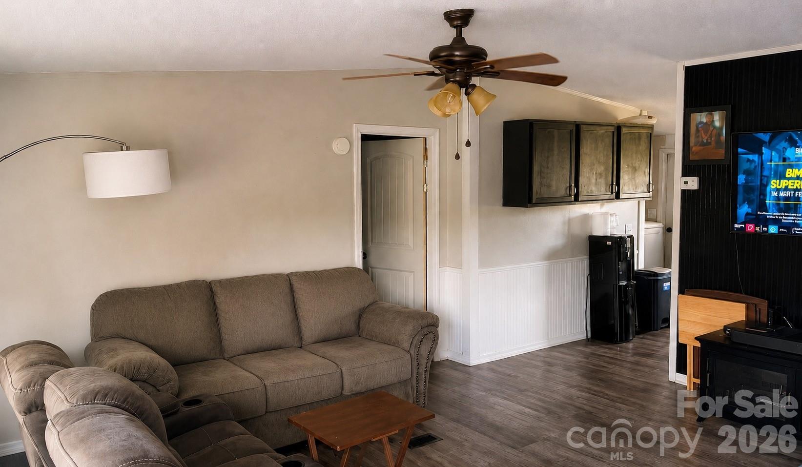 1868 Ellick Drive Property Photo 11